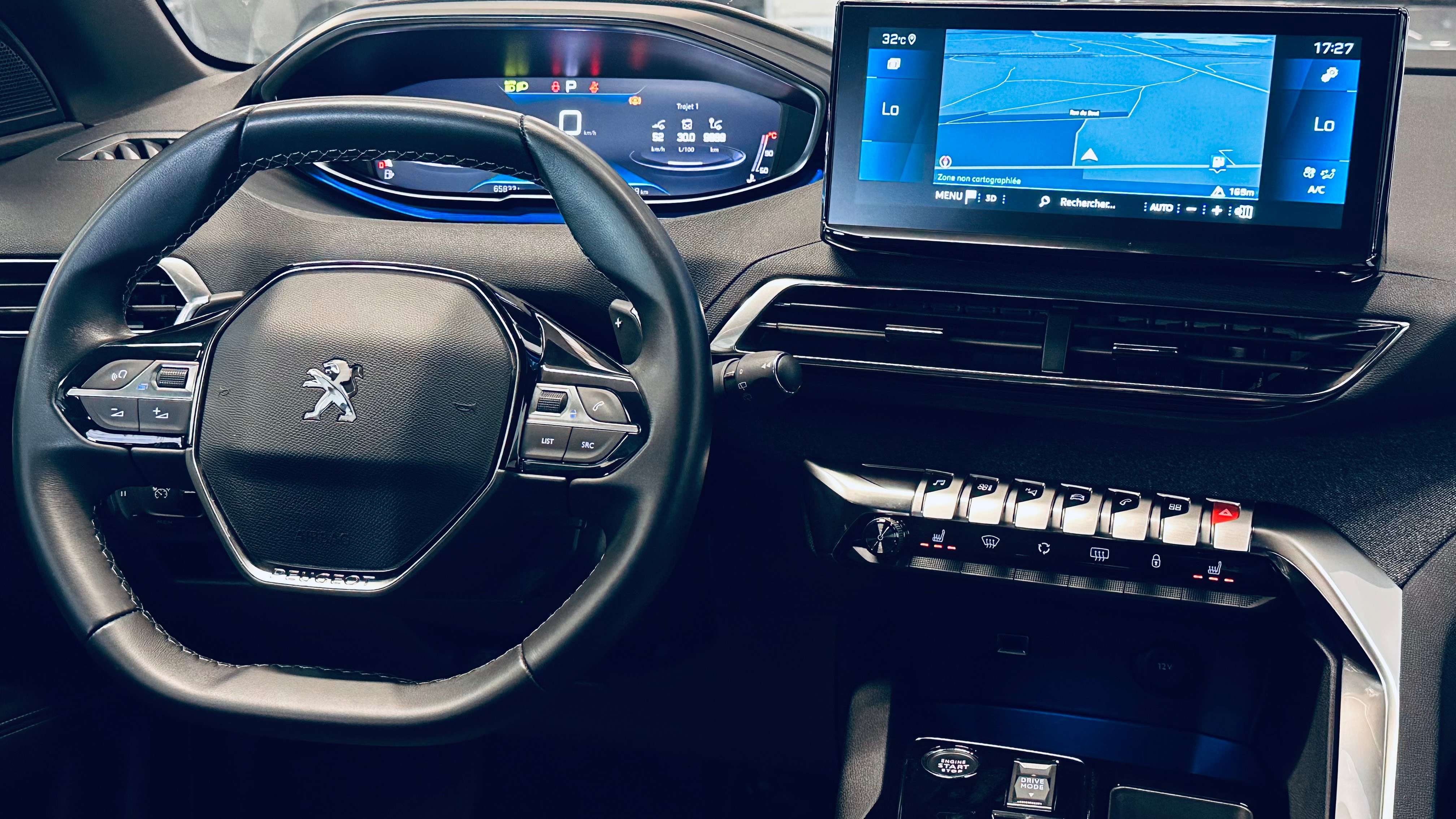 Peugeot 3008 1.5 BlueHDi BOITE AUTO PALETTE NAVI CARPLAY CAMERA PDC
