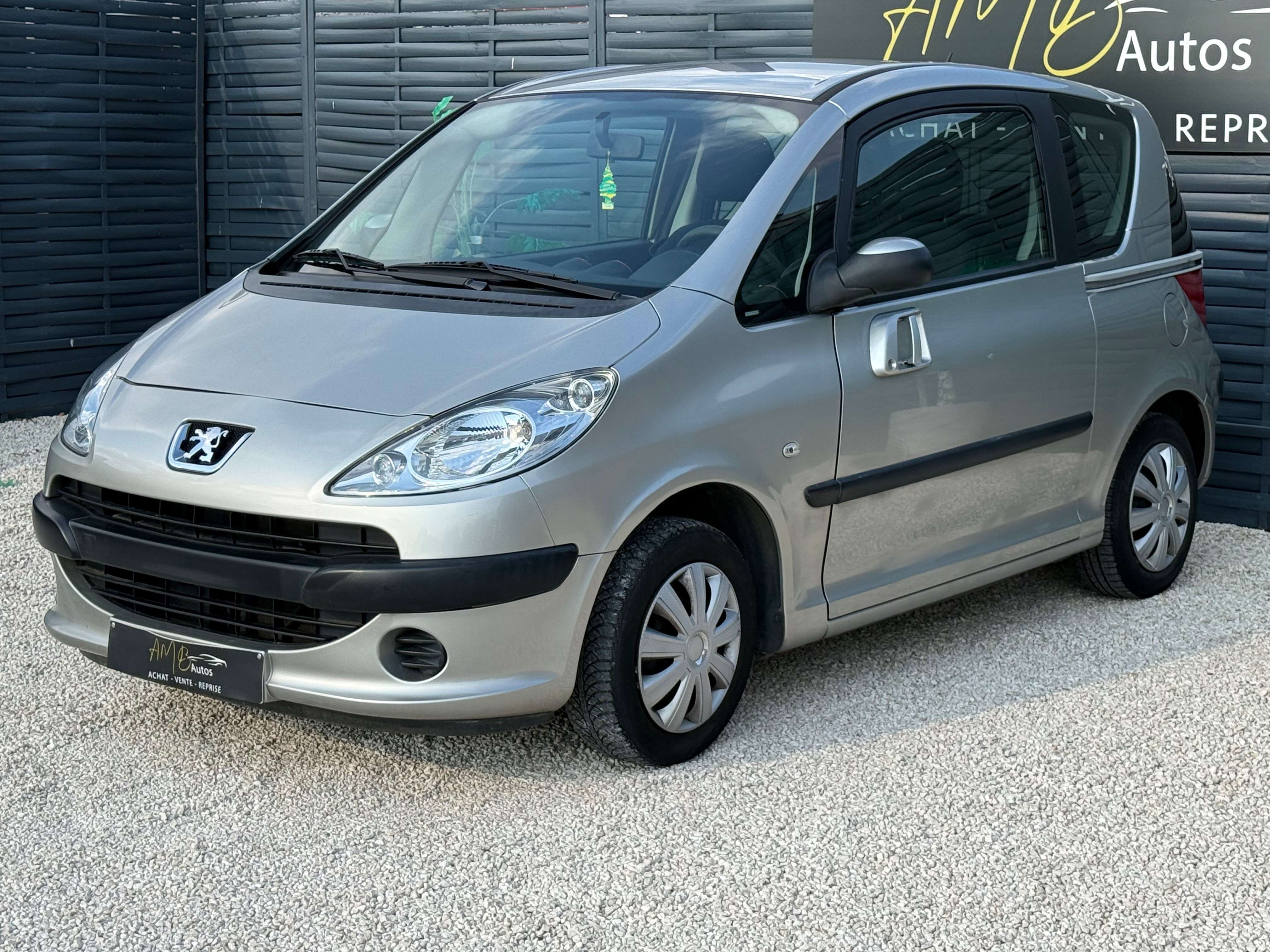 Peugeot 1007 1007 1.4i */*BOITE AUTO+CARNET*/*