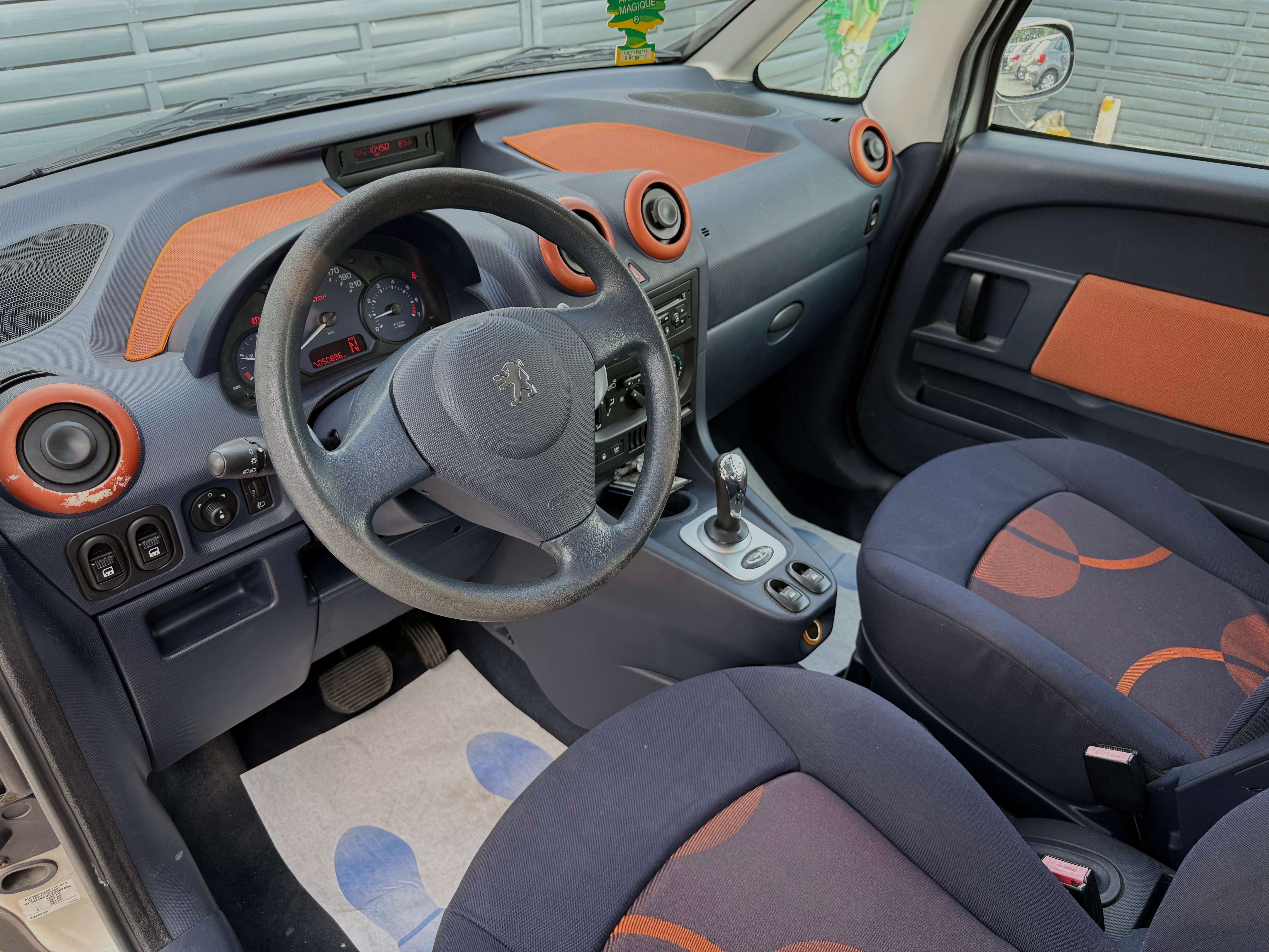 Peugeot 1007 1007 1.4i */*BOITE AUTO+CARNET*/*
