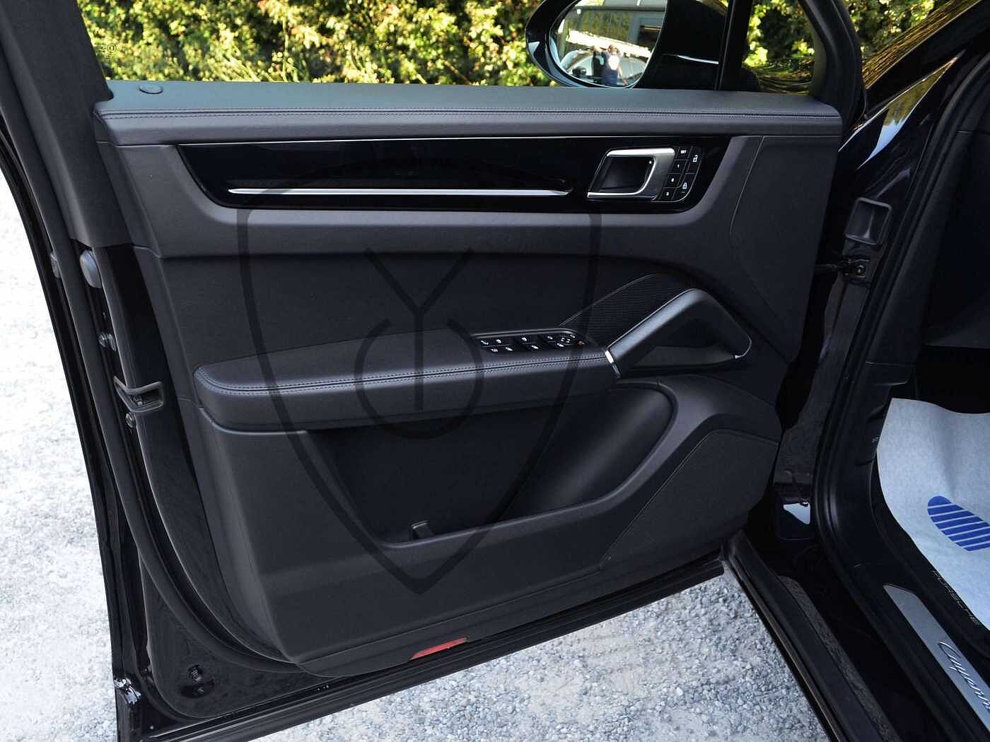 Porsche Cayenne Cayenne 3.0 PHEV COUPE * SPORT DESIGN * 22 INCH * 1HAND