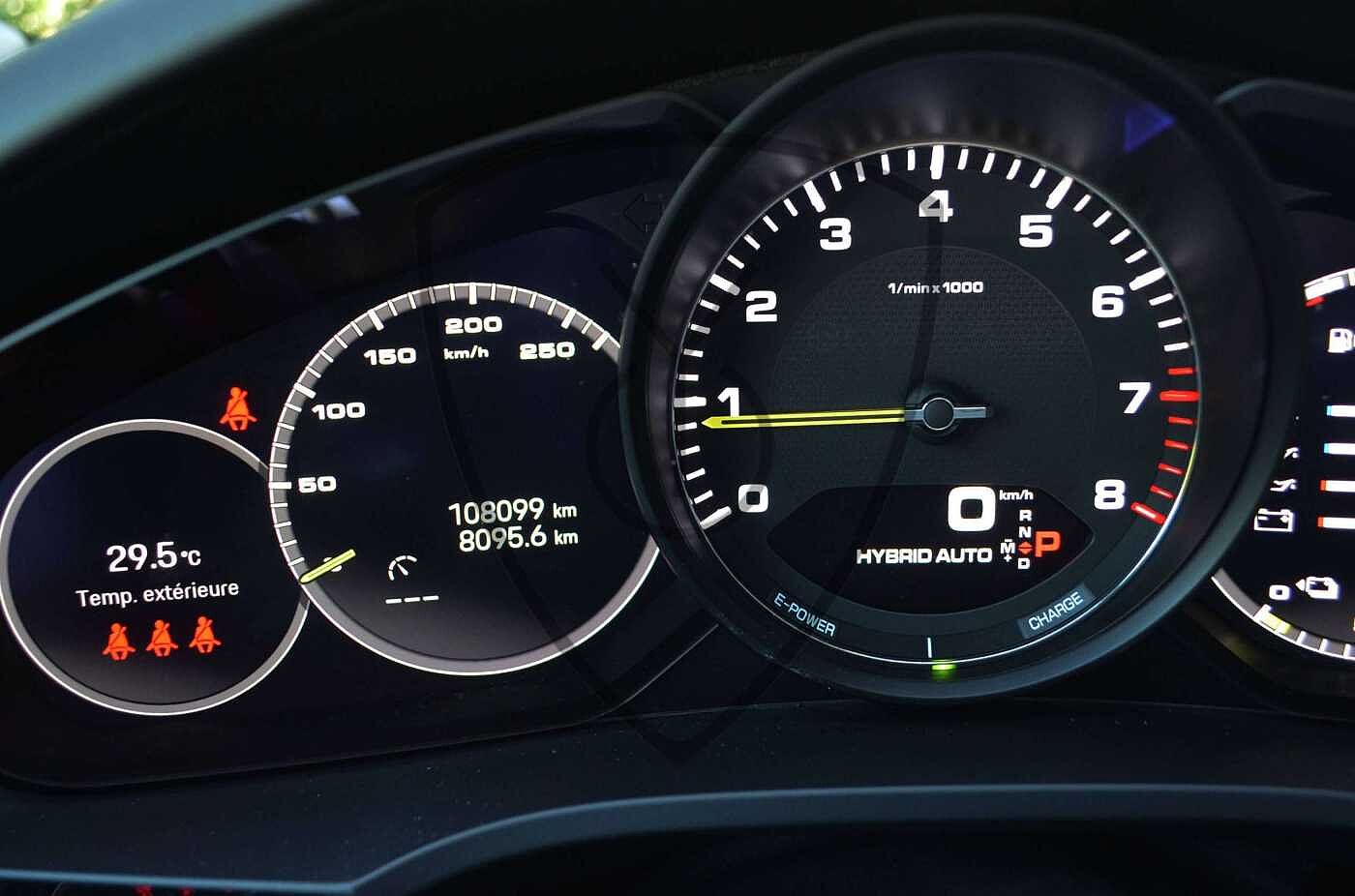 Porsche Cayenne Cayenne 3.0 PHEV COUPE * SPORT DESIGN * 22 INCH * 1HAND