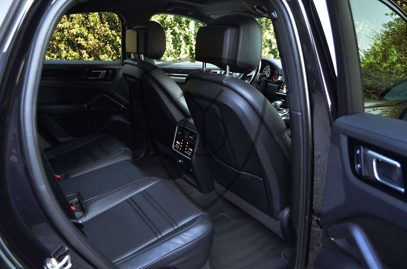 Porsche Cayenne Cayenne 3.0 PHEV COUPE * SPORT DESIGN * 22 INCH * 1HAND