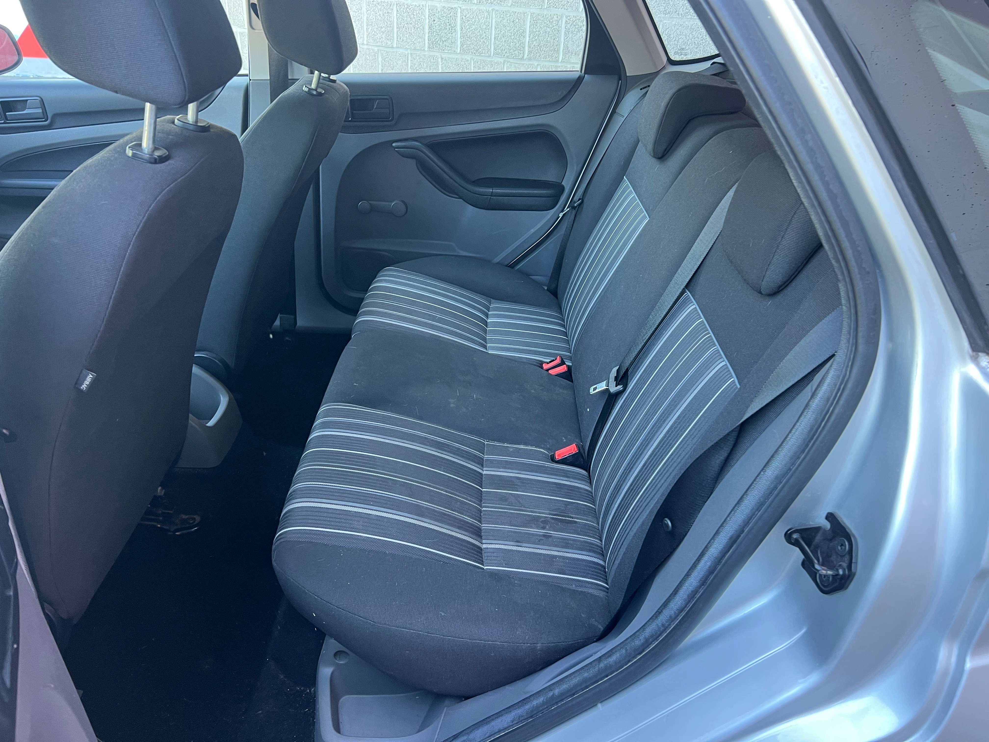 Ford Focus 1.6i Trend + CAR-PASS