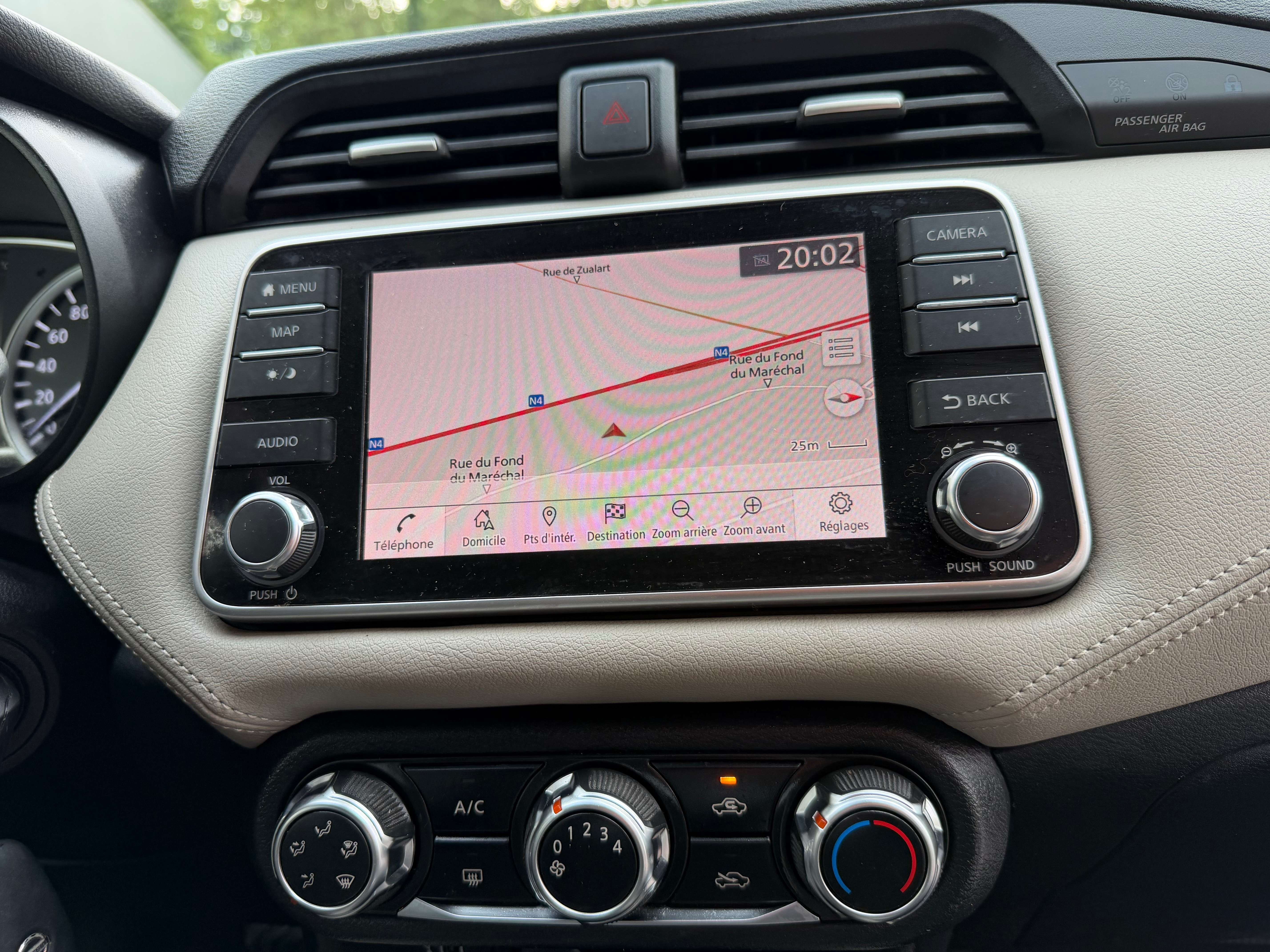 Nissan Micra • AUTOMATIQUE • GPS • CAM • TRÈS PROPRE