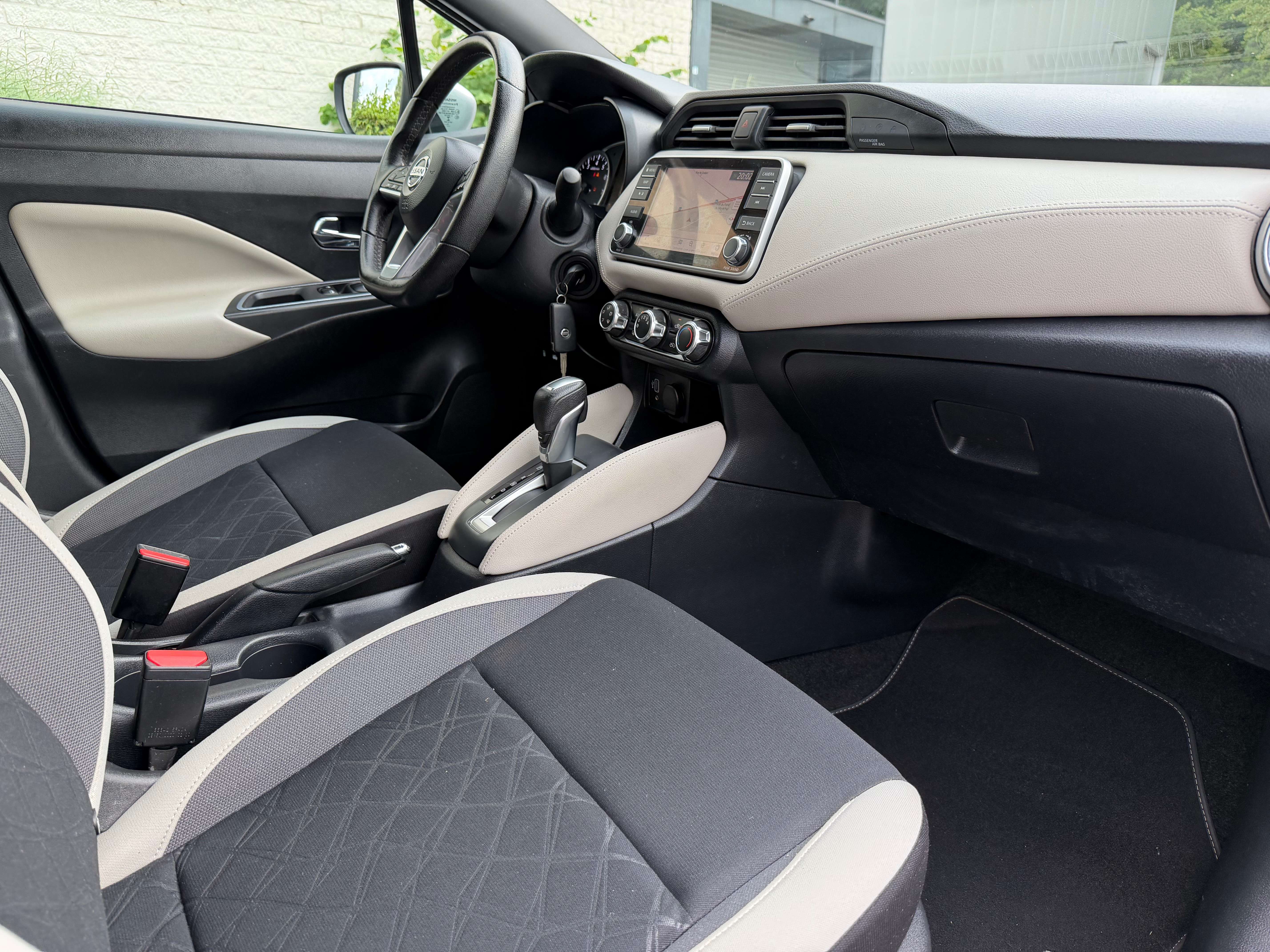 Nissan Micra • AUTOMATIQUE • GPS • CAM • TRÈS PROPRE