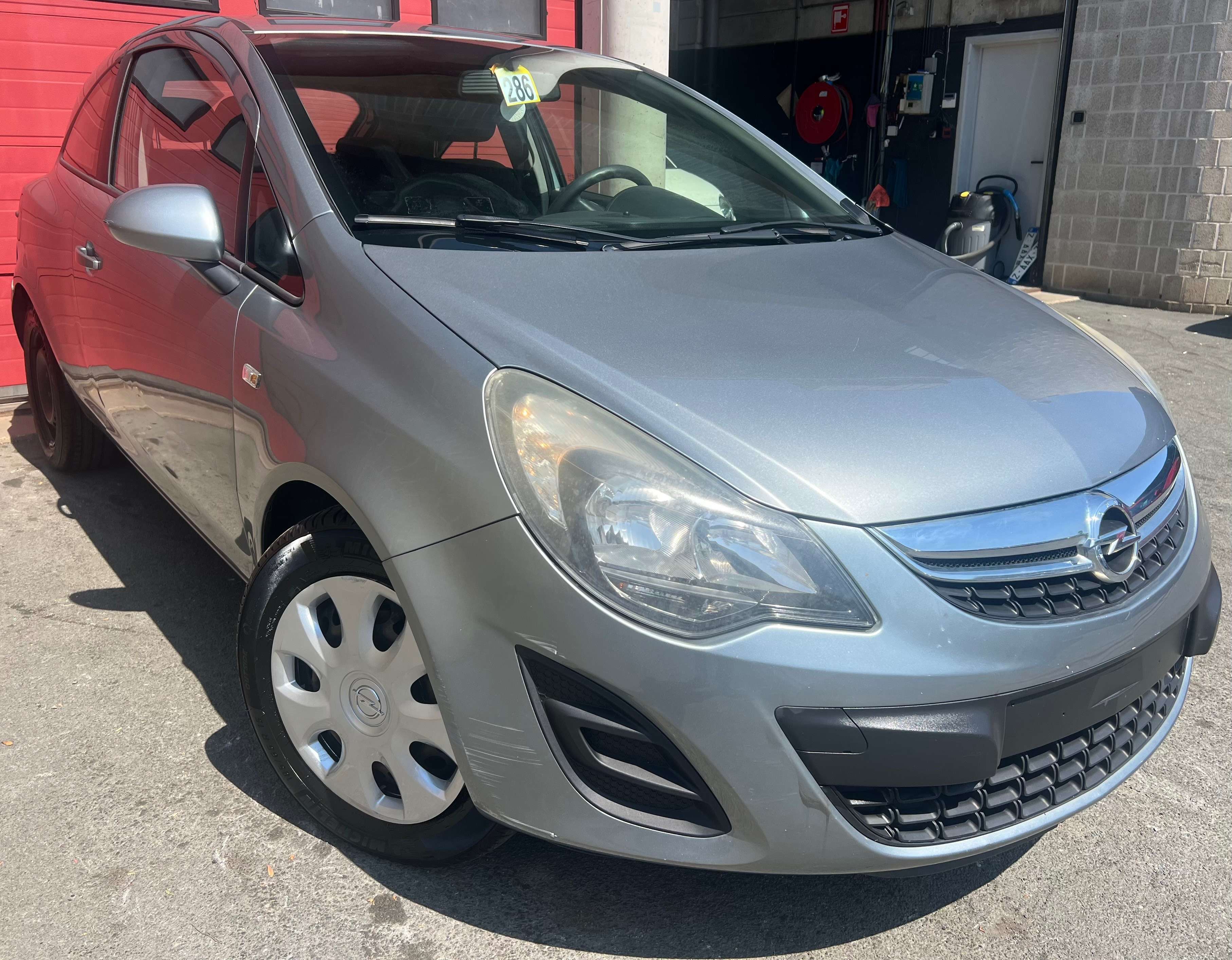 Opel Corsa 1.2i Enjoy + CLIM + CAR-PASS