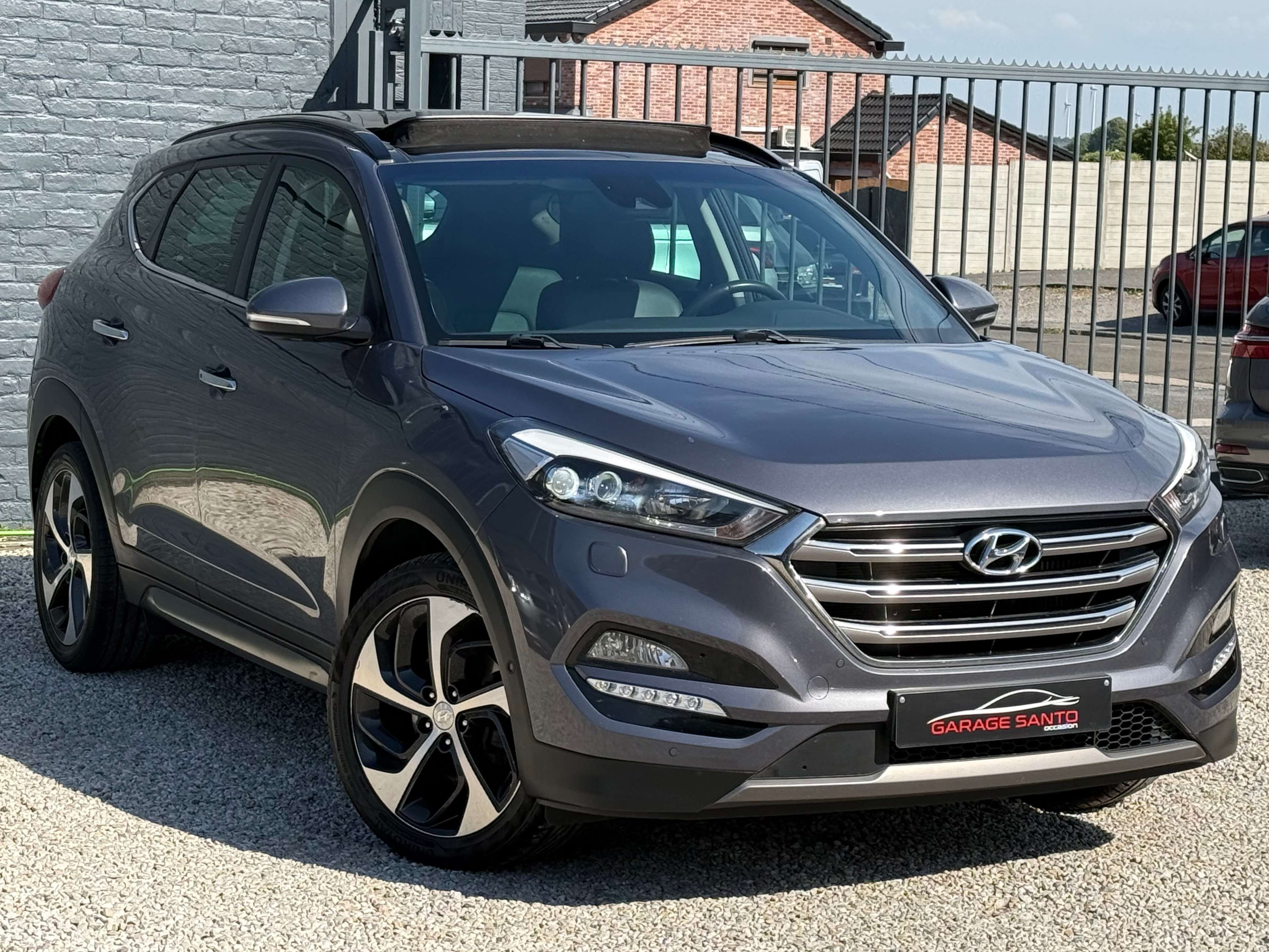 Hyundai TUCSON Tucson 2.0 CRDi 4WD Executive /Automatique/Navi/Cuir/ToitPano/Led/Xénons/Caméra/Pdc/4x4/Garantie/