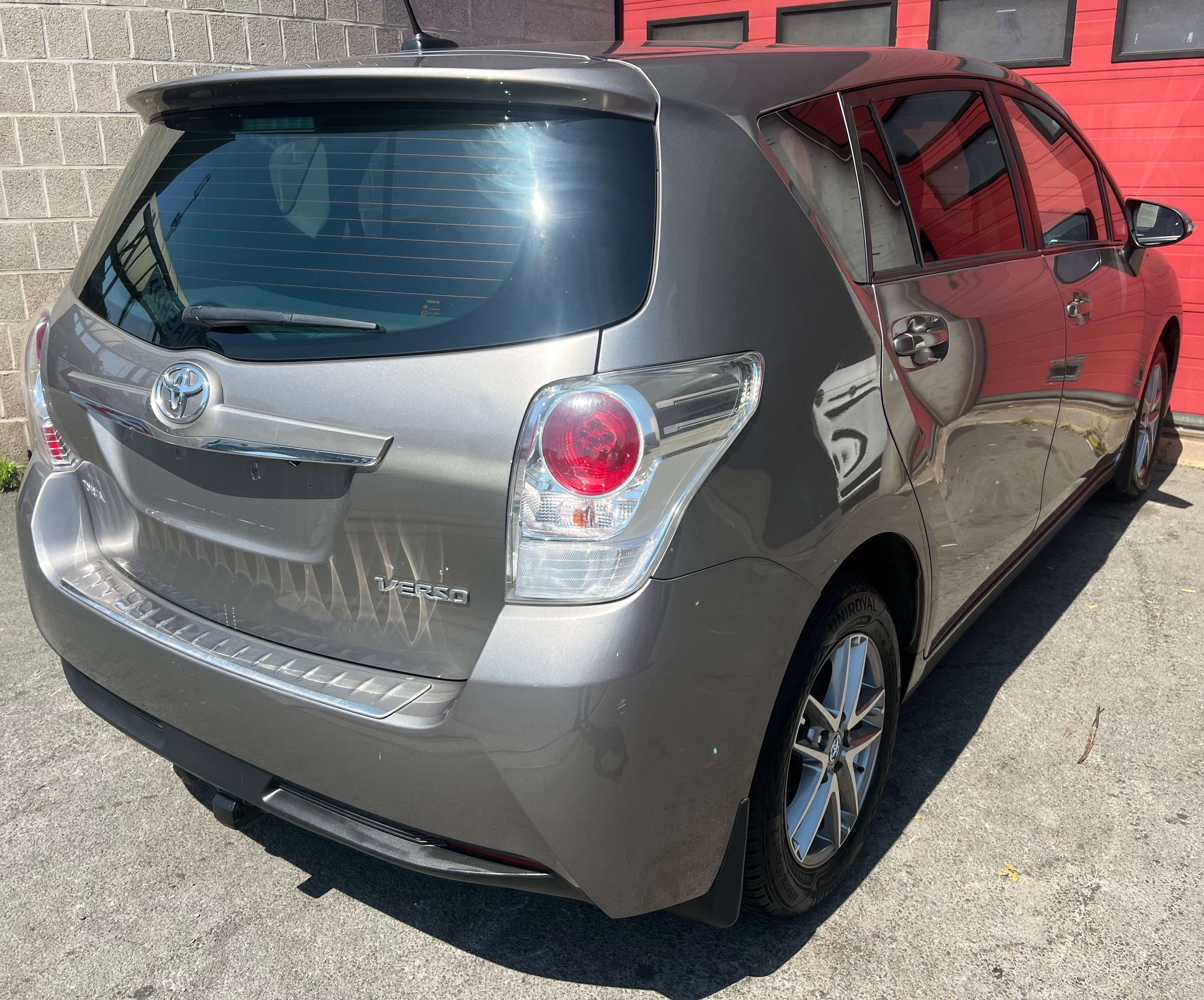 Toyota Verso 1.8i Dynamic 5pl. + GARANTIE + CAMÉRA + NAVI + CLIM + PANO
