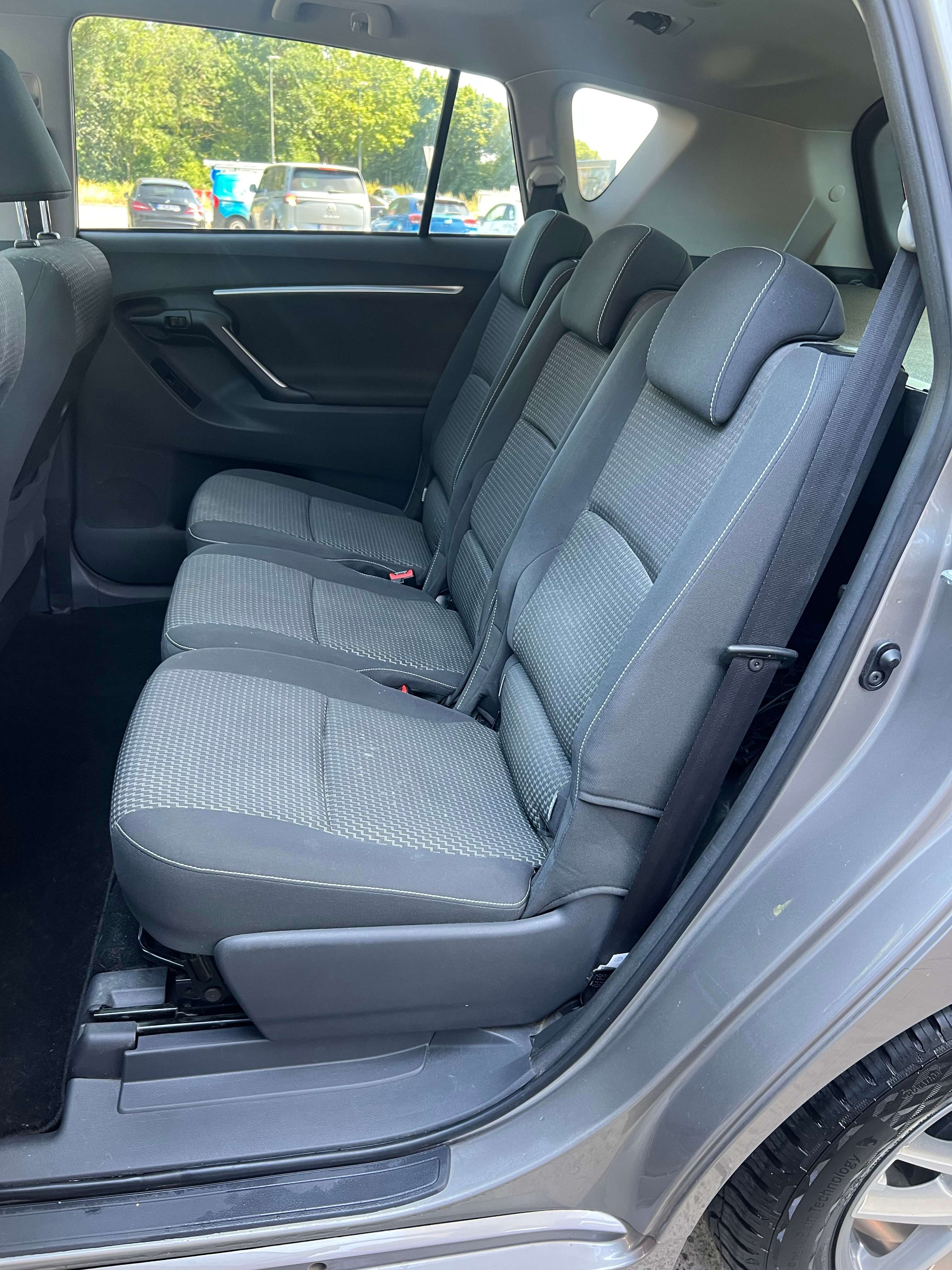 Toyota Verso 1.8i Dynamic 5pl. + GARANTIE + CAMÉRA + NAVI + CLIM + PANO