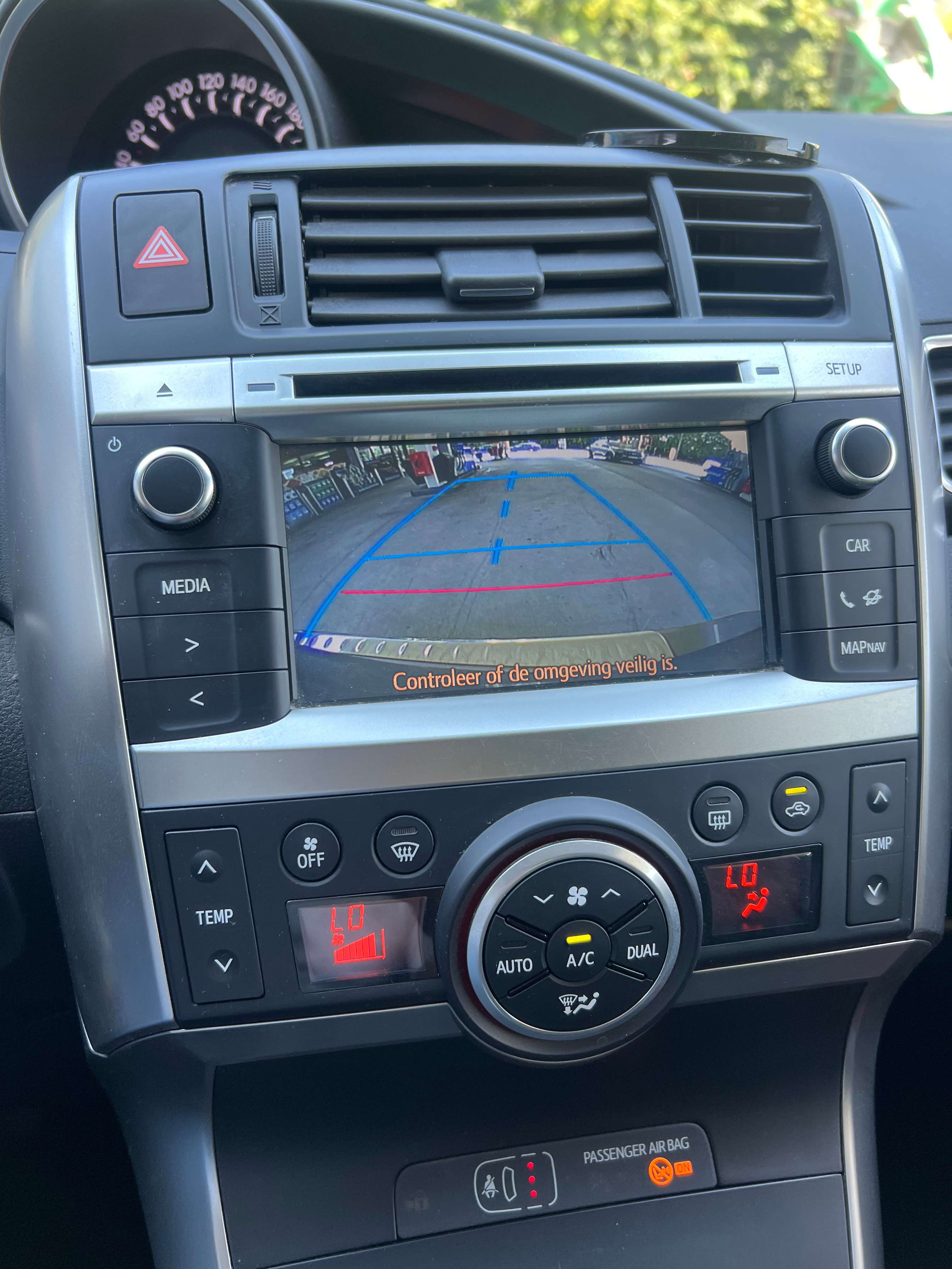 Toyota Verso 1.8i Dynamic 5pl. + GARANTIE + CAMÉRA + NAVI + CLIM + PANO