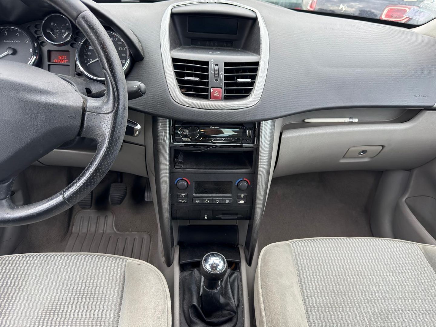Peugeot 207 1.6 16V EXECUTIVE PACK 5P