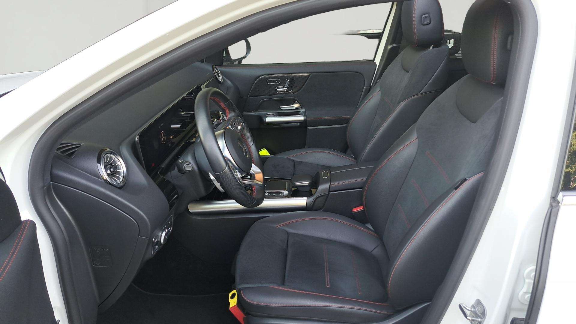 Mercedes-Benz GLA 250 GLA e AMG Line