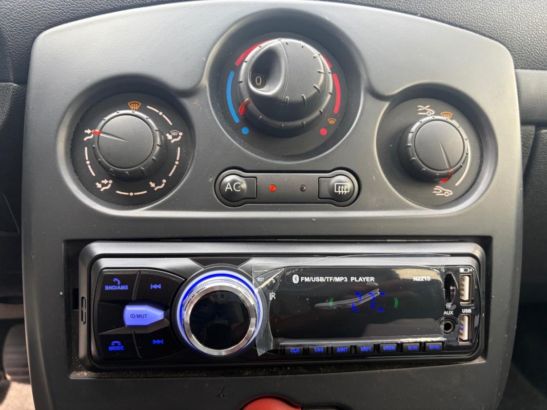 Renault Clio III 1.5L DCI 2011 KIT DISTRIBUTION BLUETOOTH USB AUX FAITE PAYEMENT EN 3 FOIS