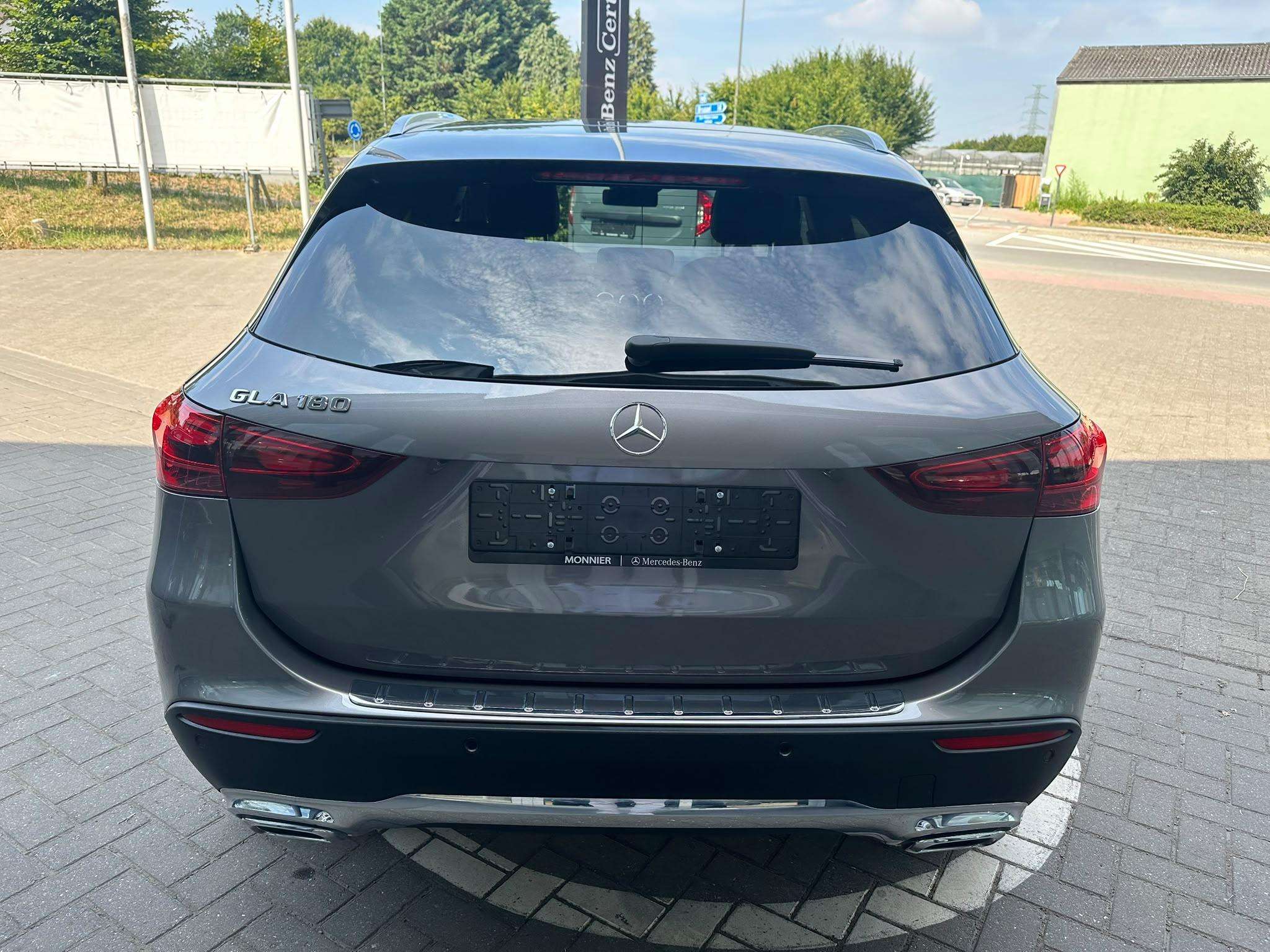 Mercedes-Benz GLA 180 GLA Business Line