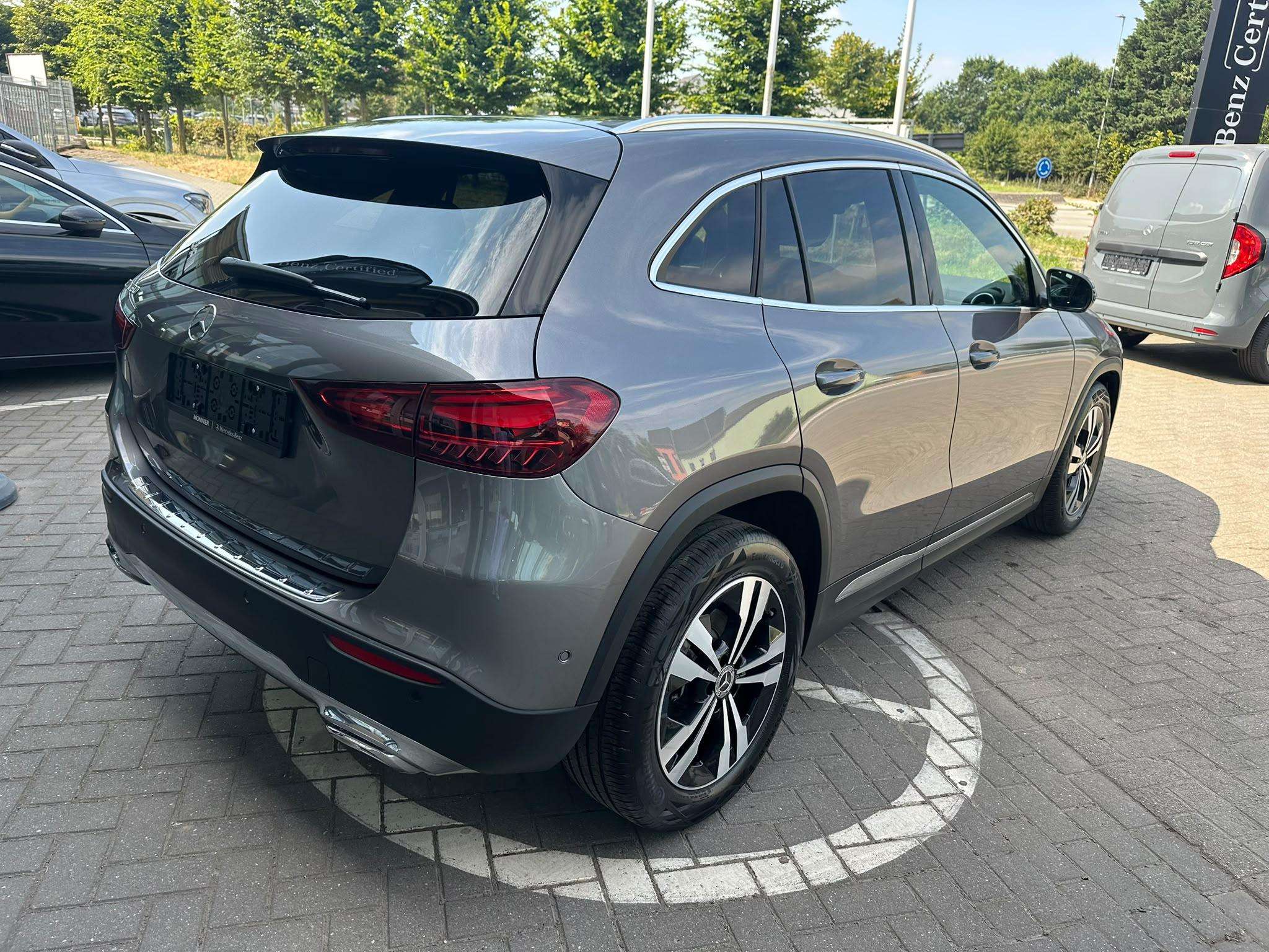 Mercedes-Benz GLA 180 GLA Business Line