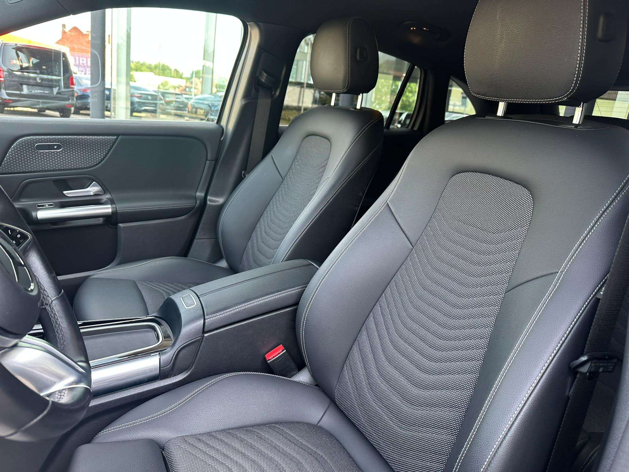 Mercedes-Benz GLA 180 GLA Business Line