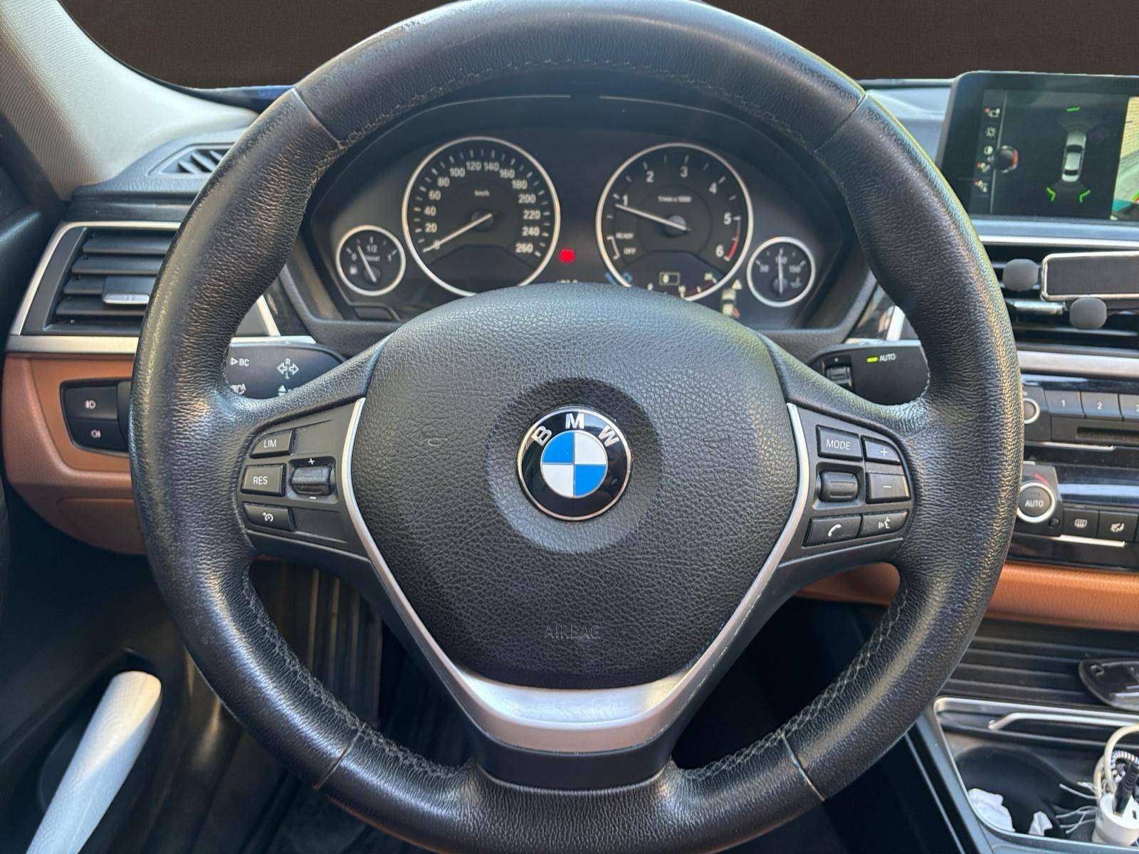 BMW 320 320 d / Finition luxury / Toit Ouvrant / Carplay / Garantie 12 Mois