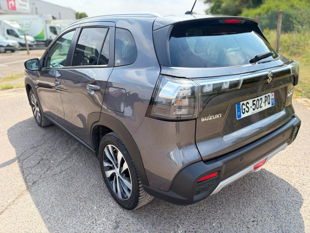Suzuki S-Cross Comfort STYLE * SEMI CUIR TOIT OUVRANT FULL HYBRID GARANTIE 12MOIS