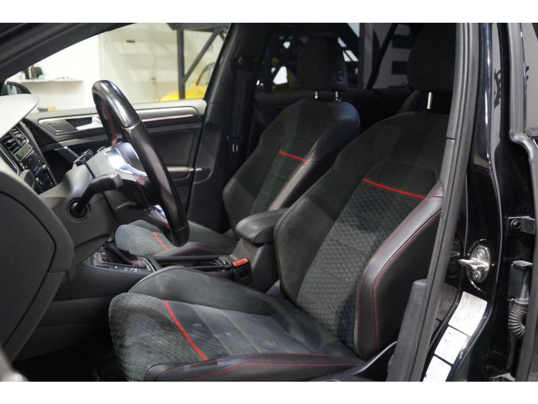 Volkswagen Golf 2.0 16V TSI - 245 BV DSG 7 VII BERLINE GTI Performance PHASE 2