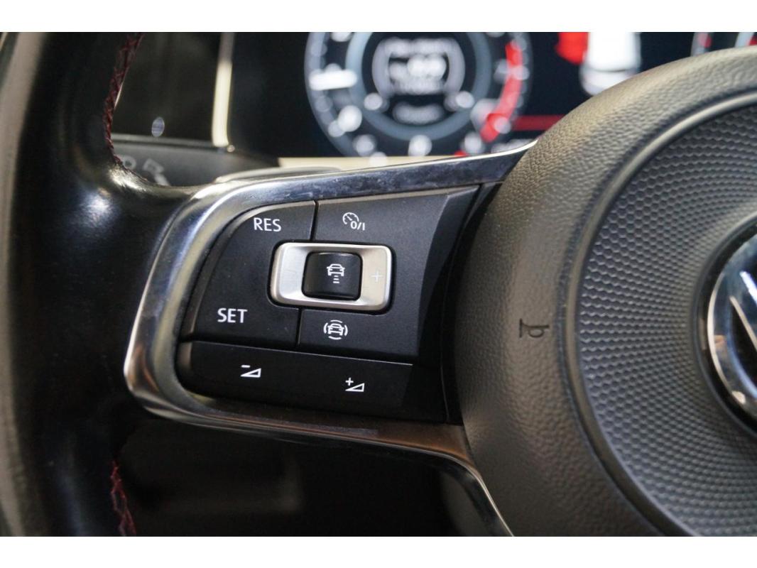 Volkswagen Golf 2.0 16V TSI - 245 BV DSG 7 VII BERLINE GTI Performance PHASE 2