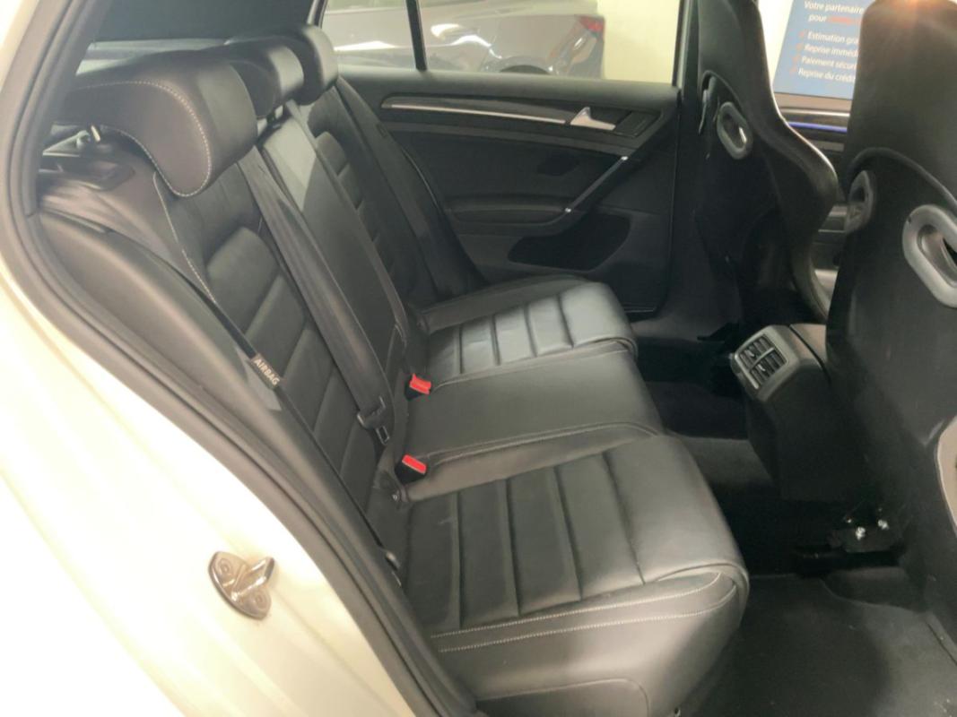 Volkswagen Golf R 2.0 TSI 300 BlueMotion Technology 4Motion
