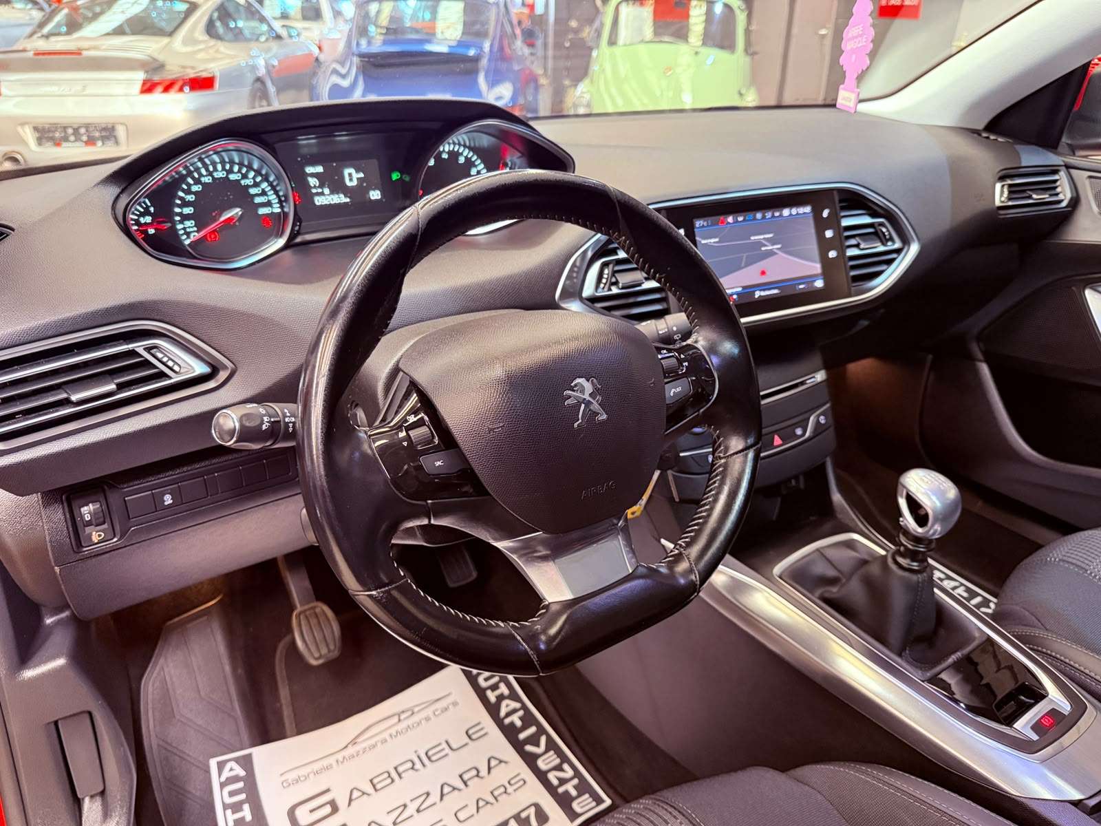 Peugeot 308 308 SW 1.2 PureTech Allure GPS Xénon Caméra Toit Pano CarPlay Att remorque