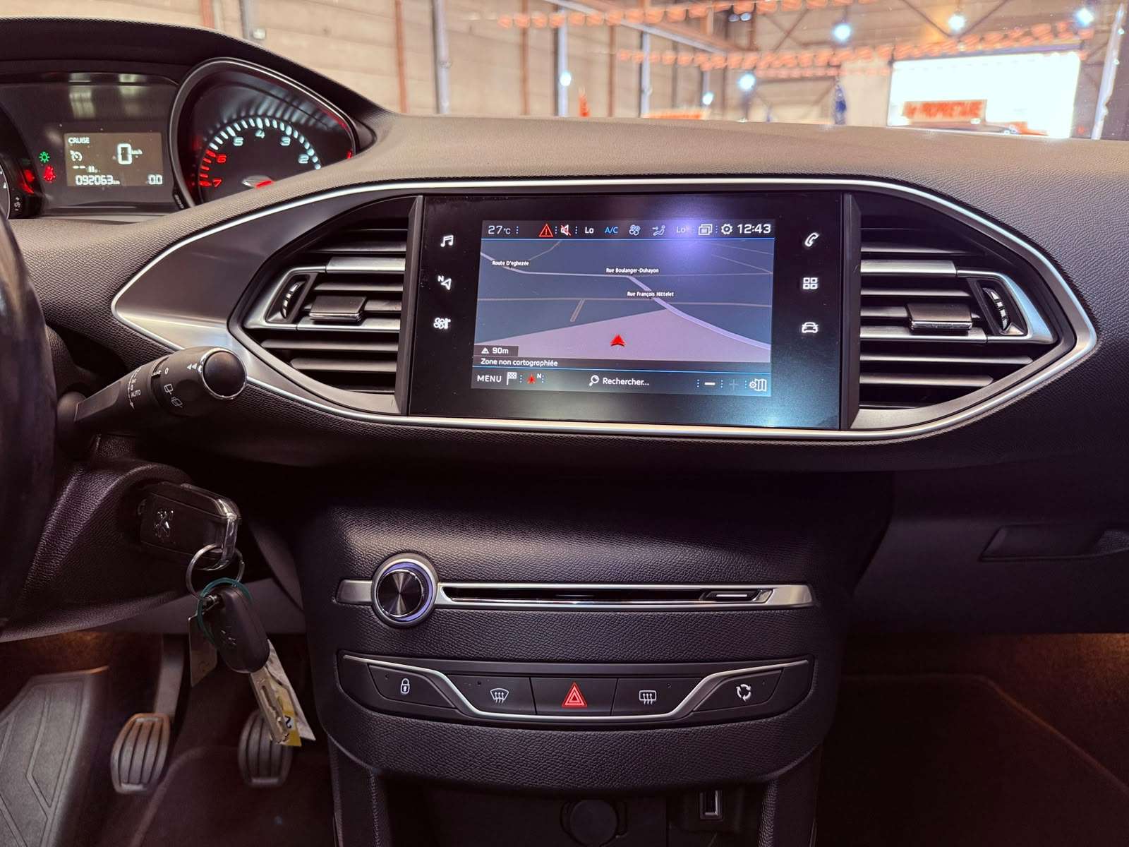 Peugeot 308 308 SW 1.2 PureTech Allure GPS Xénon Caméra Toit Pano CarPlay Att remorque