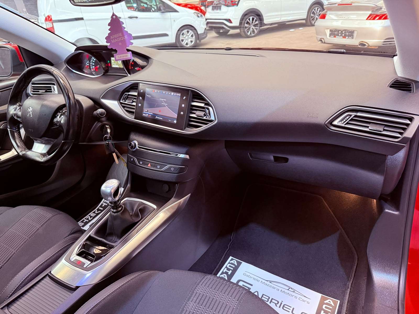 Peugeot 308 308 SW 1.2 PureTech Allure GPS Xénon Caméra Toit Pano CarPlay Att remorque