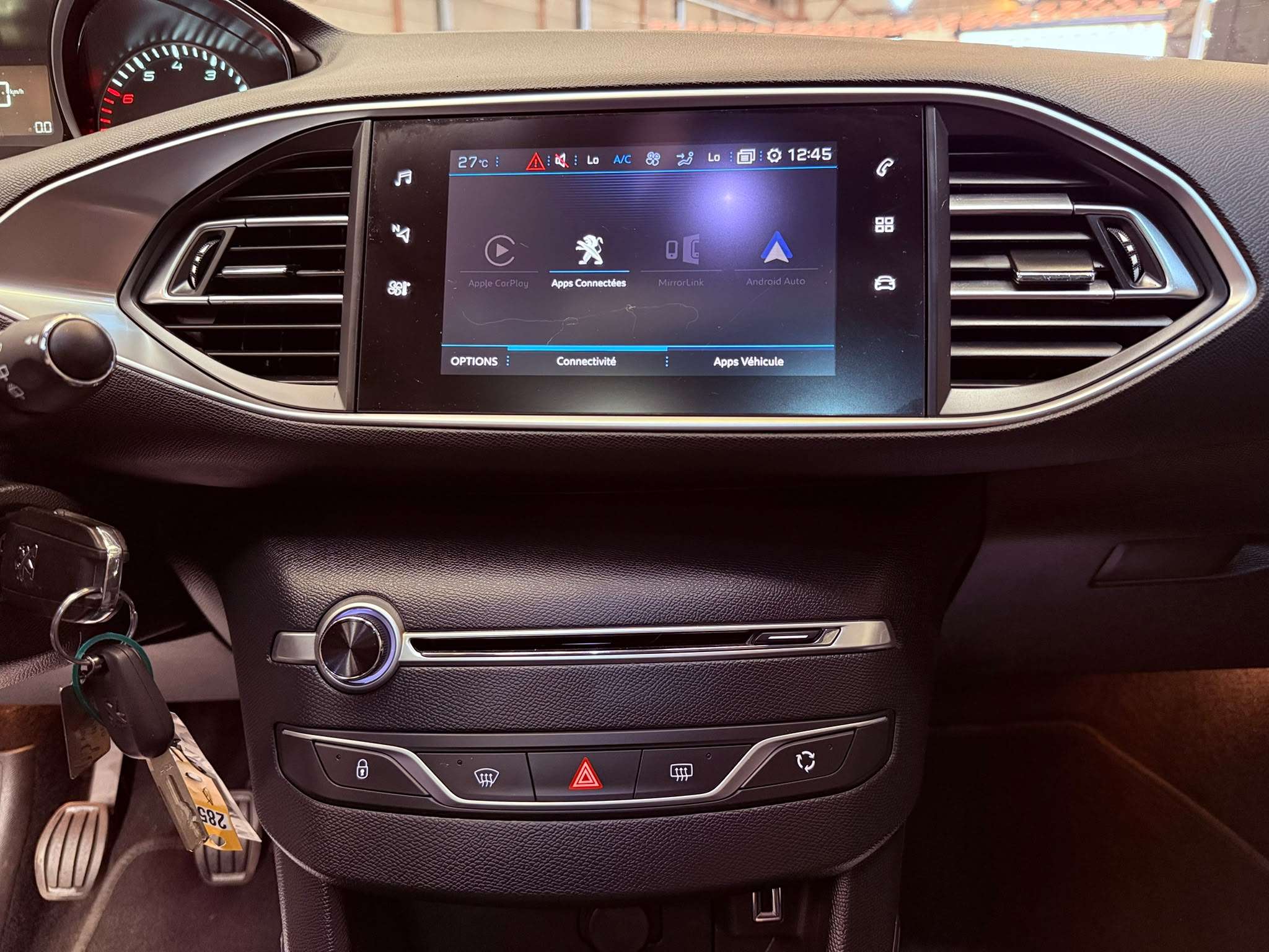 Peugeot 308 308 SW 1.2 PureTech Allure GPS Xénon Caméra Toit Pano CarPlay Att remorque
