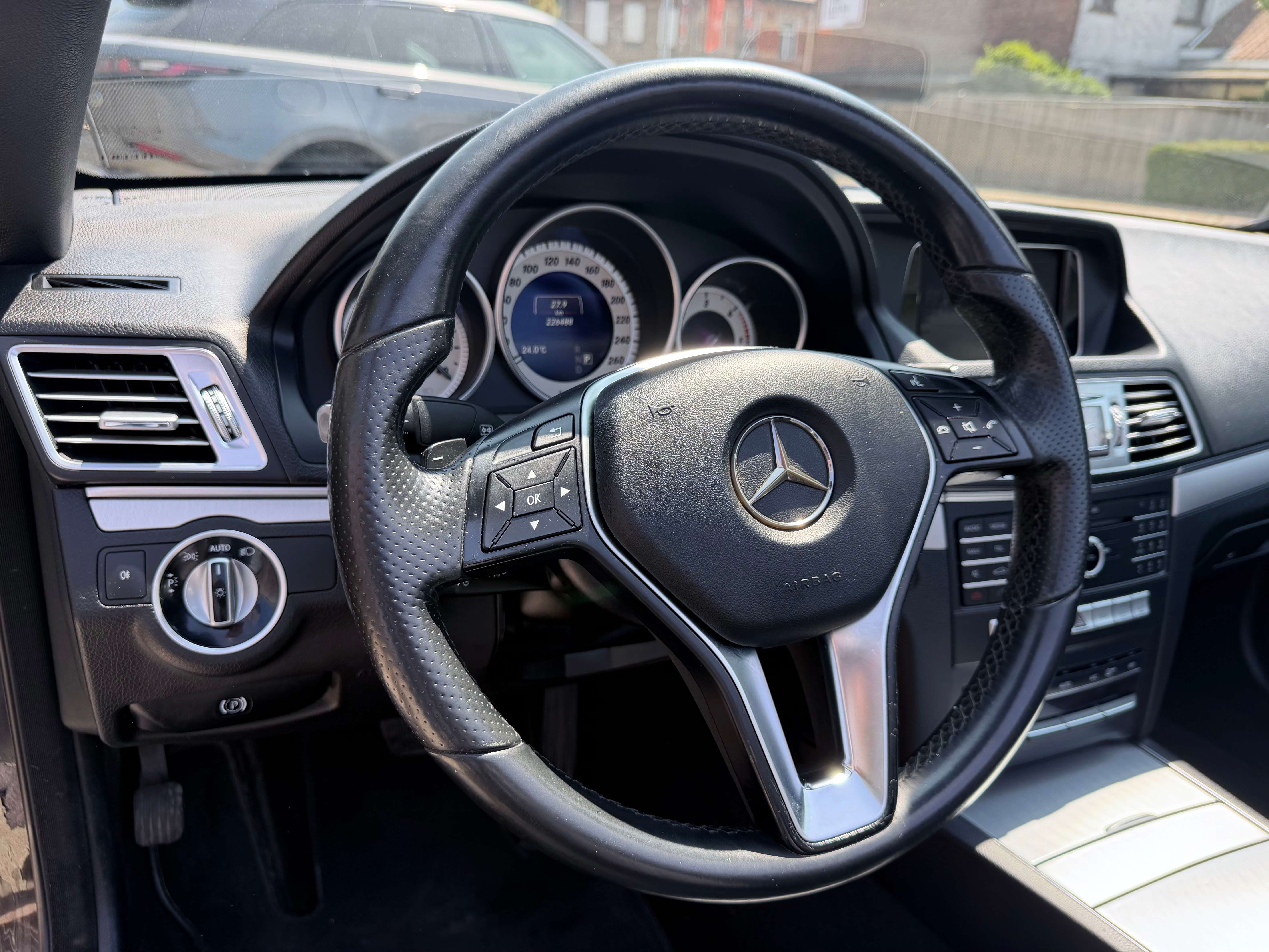 Mercedes-Benz E 220 Cabriolet E 220 d CABRIOLET