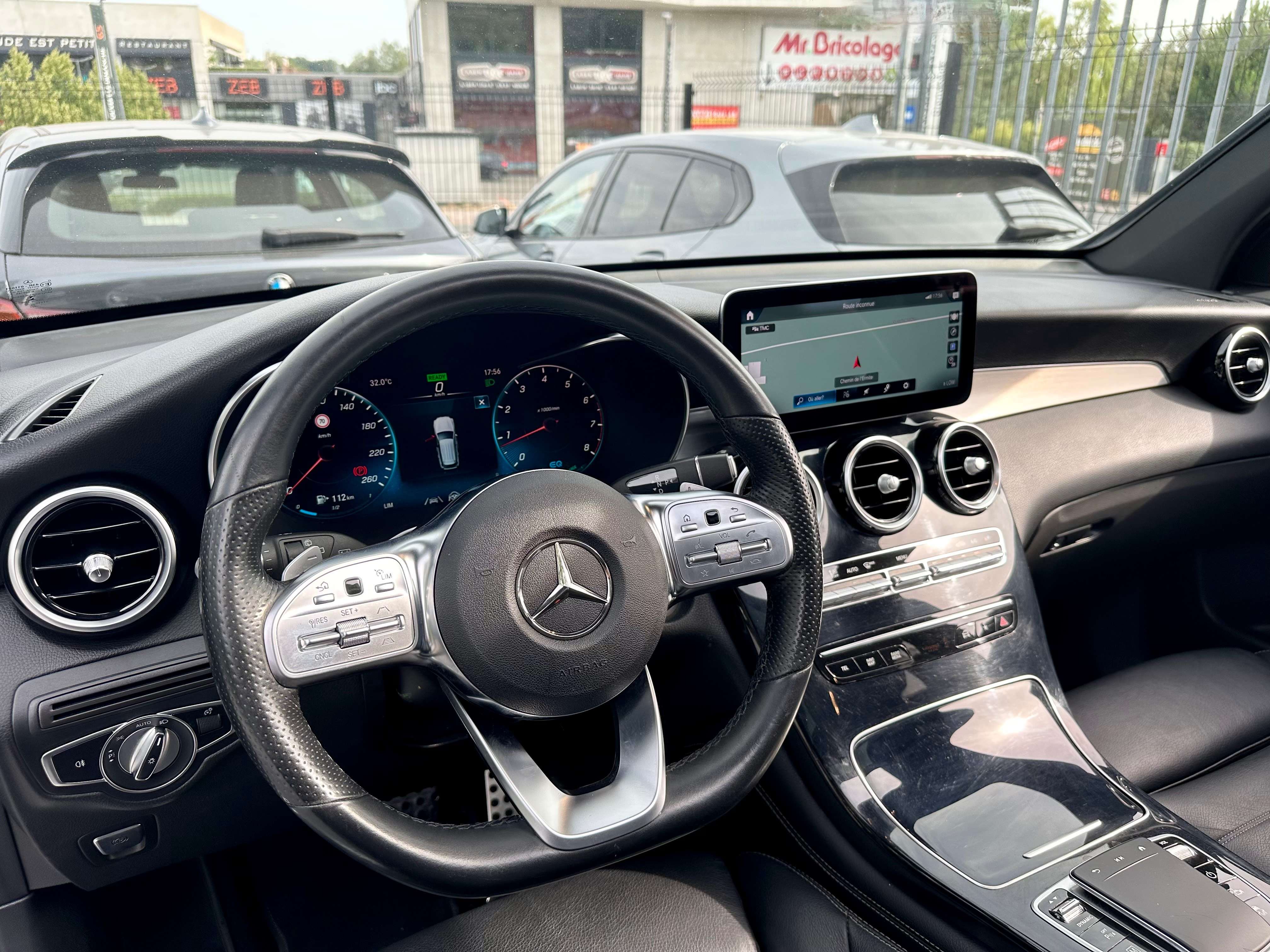 Mercedes-Benz GLC 200 2.0 4MATIC*FACELIFT*PACK AMG*PANO*FULL OPTIONS*BURMESTER*CAM 360°*AMBIENT LIGHT*1ER PROP*