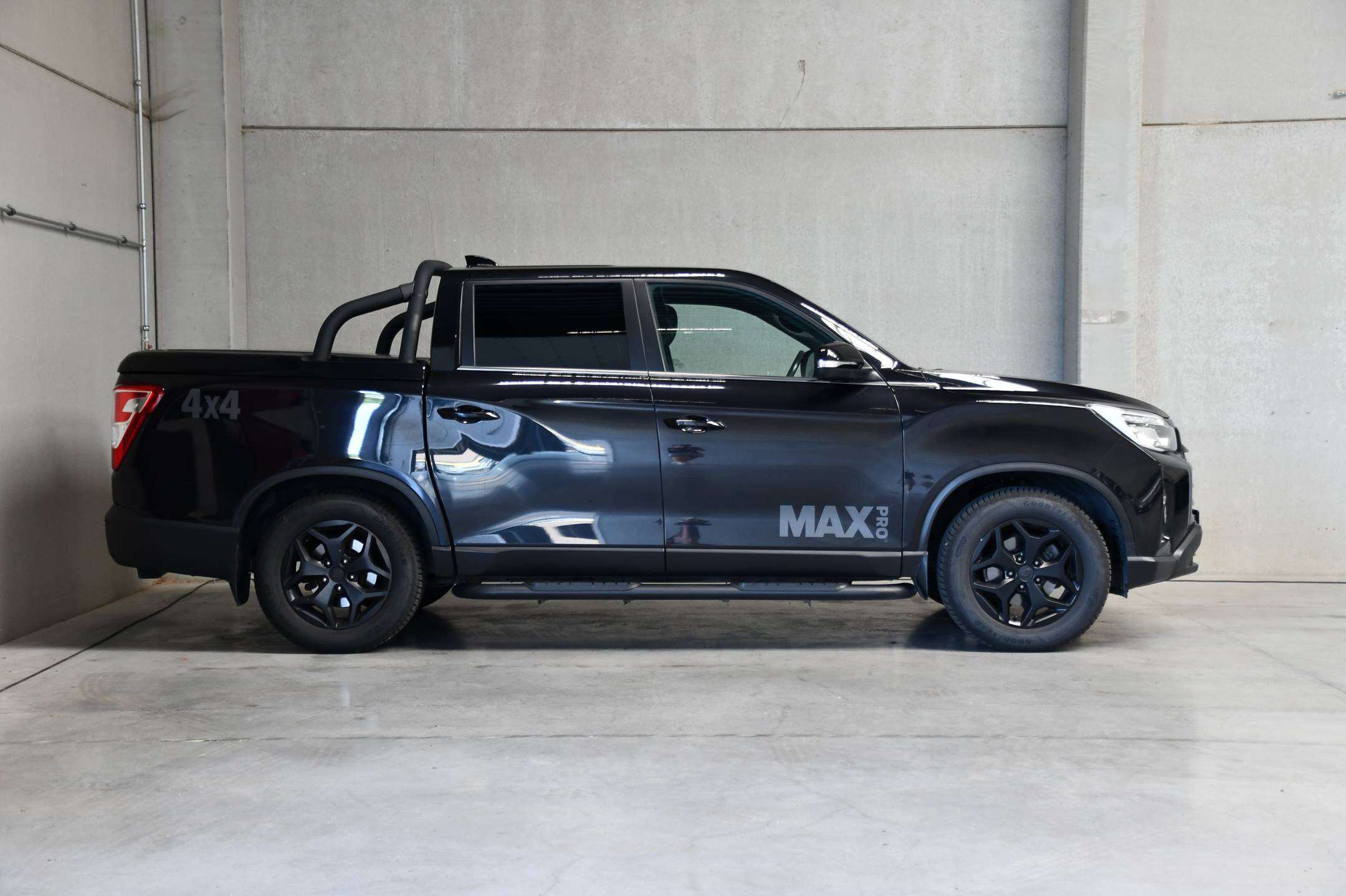 SsangYong Musso 2.2 Turbo e-Xdi - 4WD - Carplay - Zetelkoeling - Camera - DAB