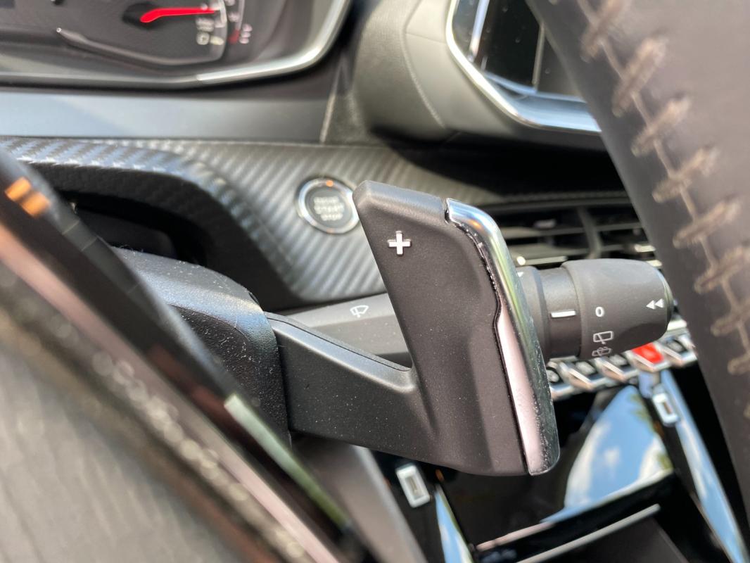 Peugeot 208 PureTech 100 SS EAT8 Allure Pack- Entretien Peugeot - Vidange OK