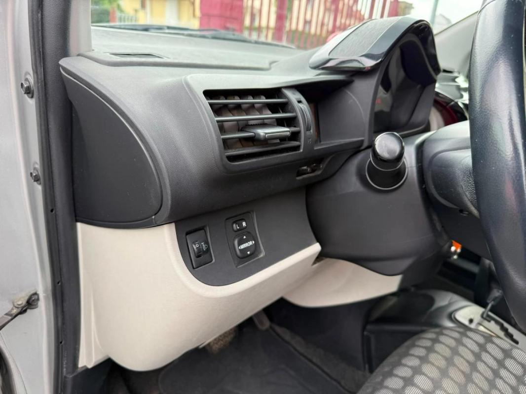 Toyota Iq 1.0 VVTI 70 1ST MULTIDRIVE BVA