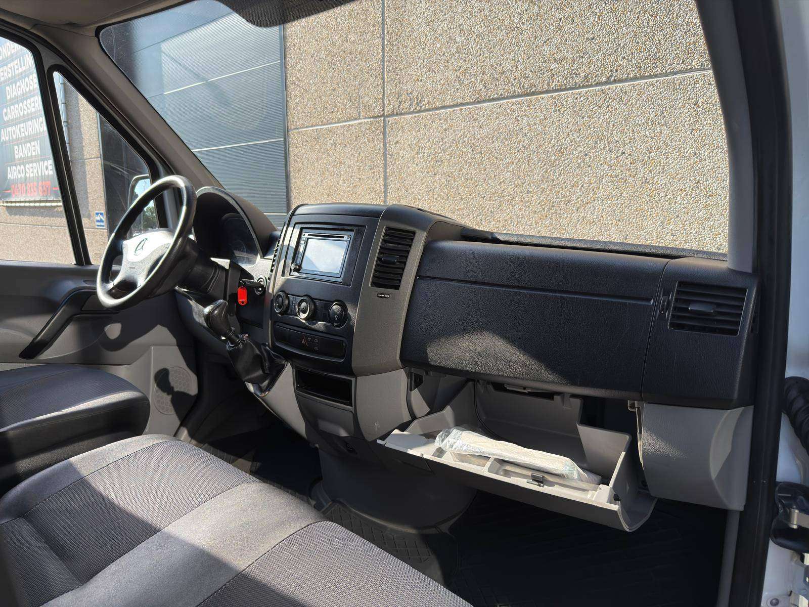 Mercedes-Benz Sprinter single cabin* TOUCHSCREEN*BLUETOOTH*CAMERA