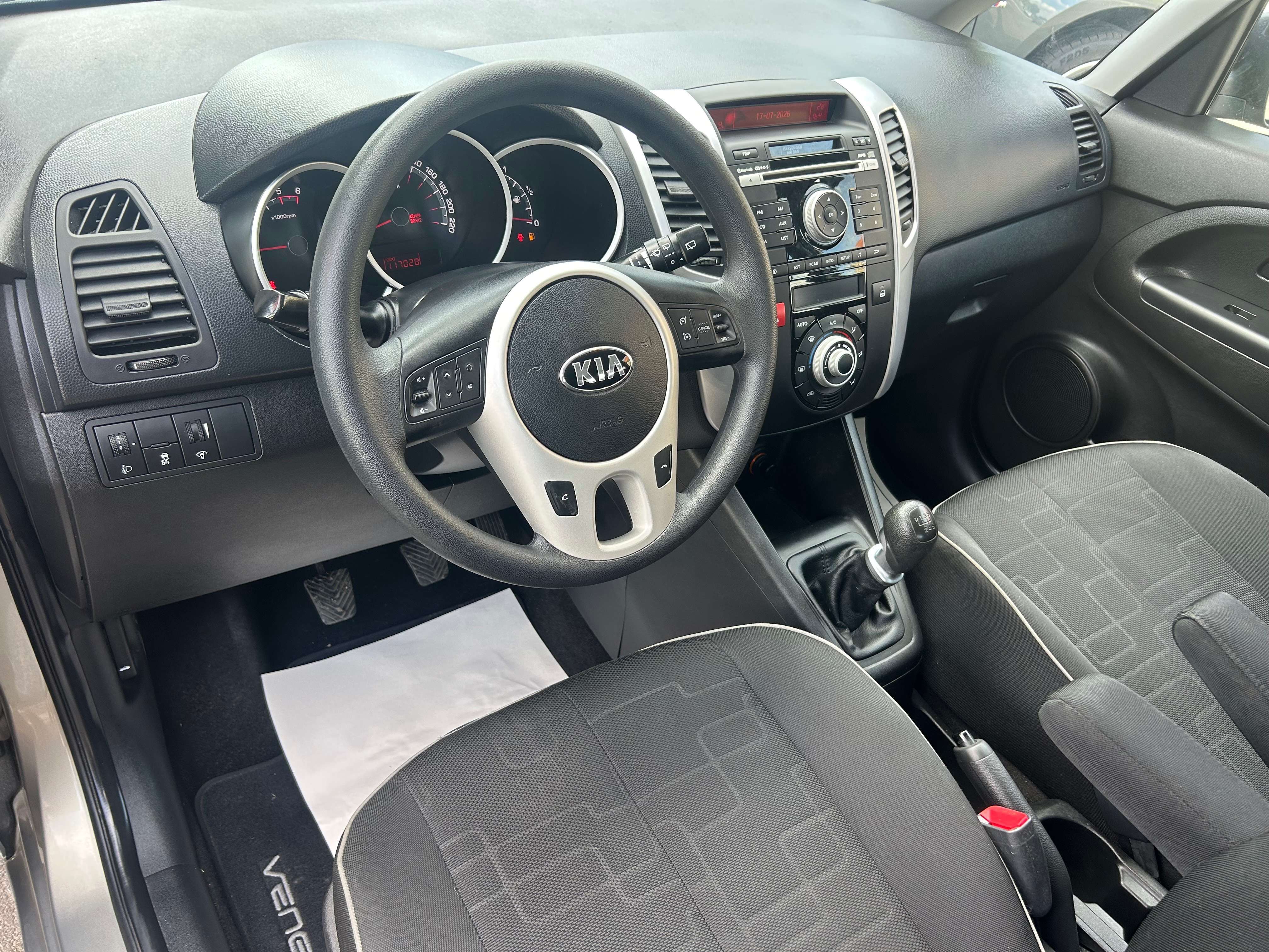 Kia Venga 1.4 CRDi Mind ISG EcoDynamics avec carnet d'entretien complet *** CLIM AUTO ***