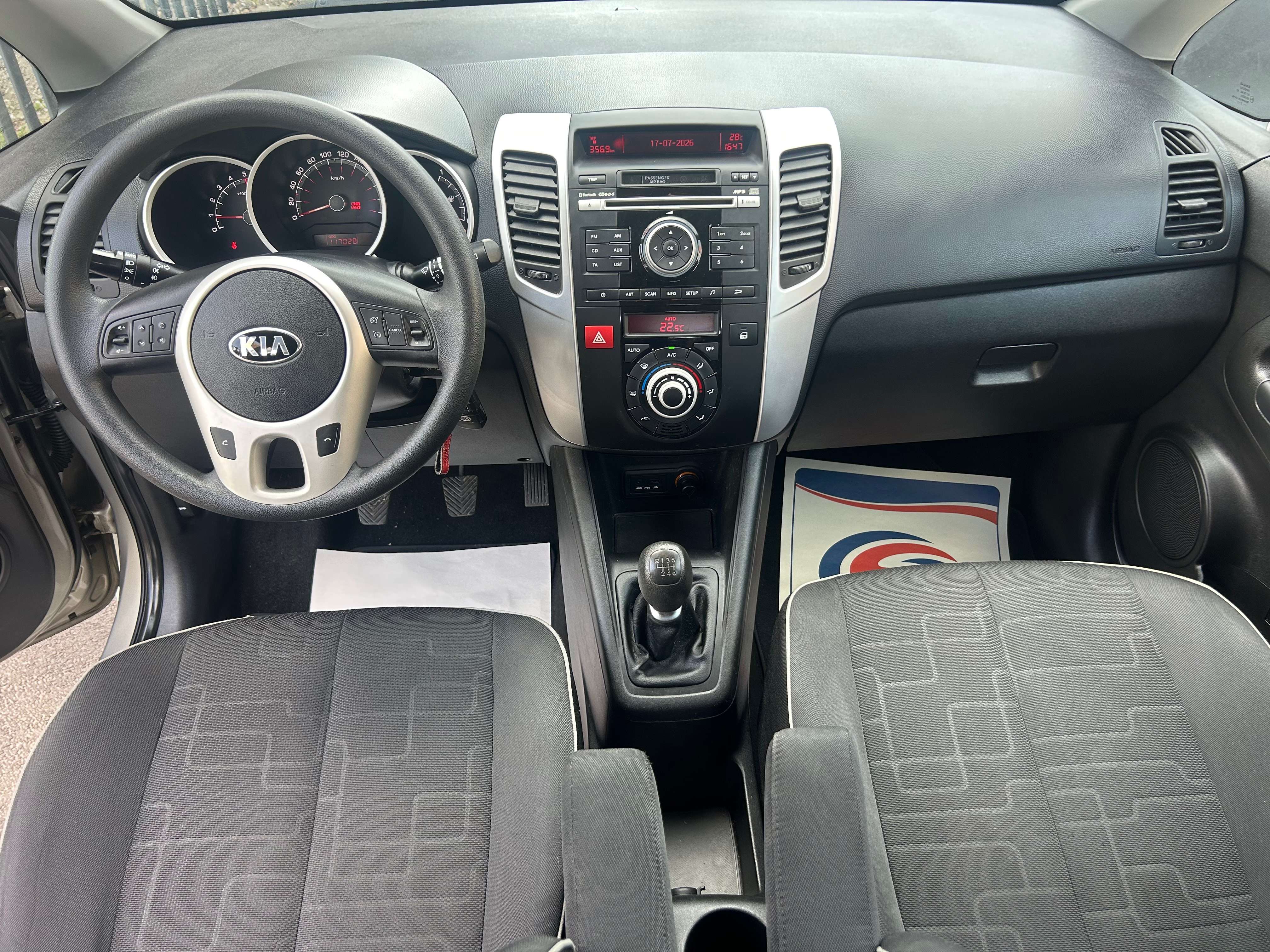 Kia Venga 1.4 CRDi Mind ISG EcoDynamics avec carnet d'entretien complet *** CLIM AUTO ***