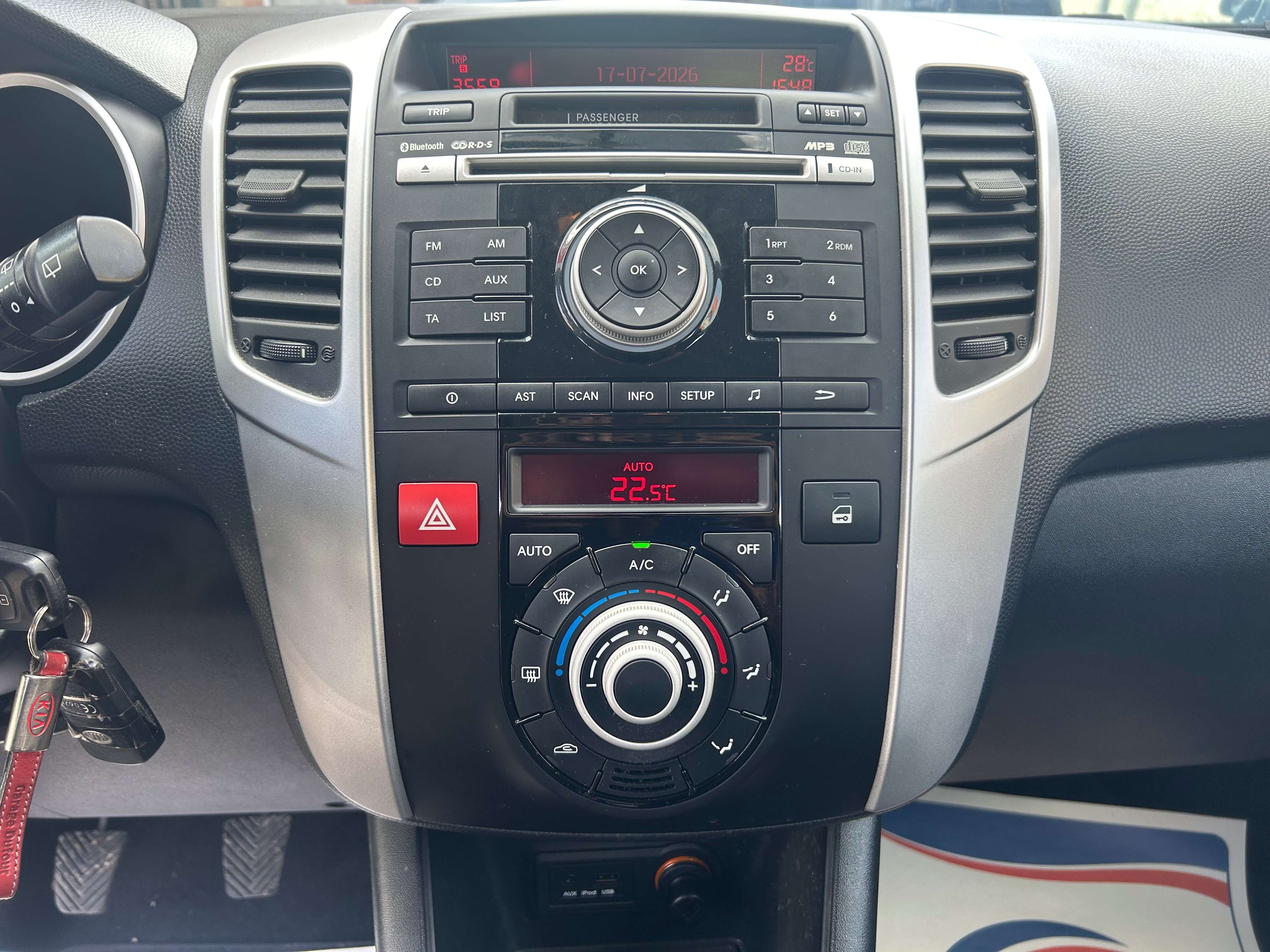 Kia Venga 1.4 CRDi Mind ISG EcoDynamics avec carnet d'entretien complet *** CLIM AUTO ***
