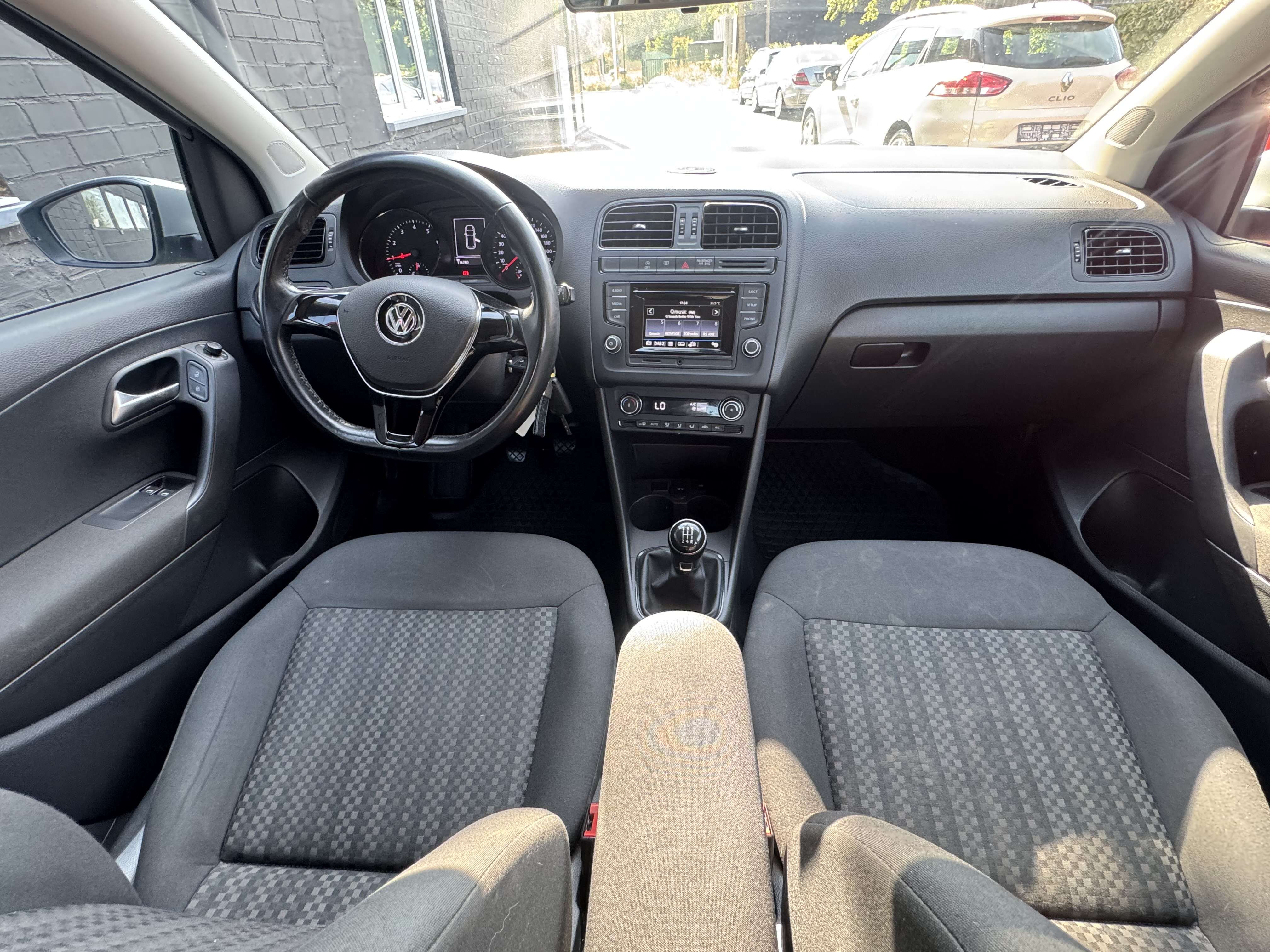 Volkswagen Polo Polo 1.0i Trendline*1 ER MAIN*FULL CARNET*PDC*GARANTIE DE 12 MOIS