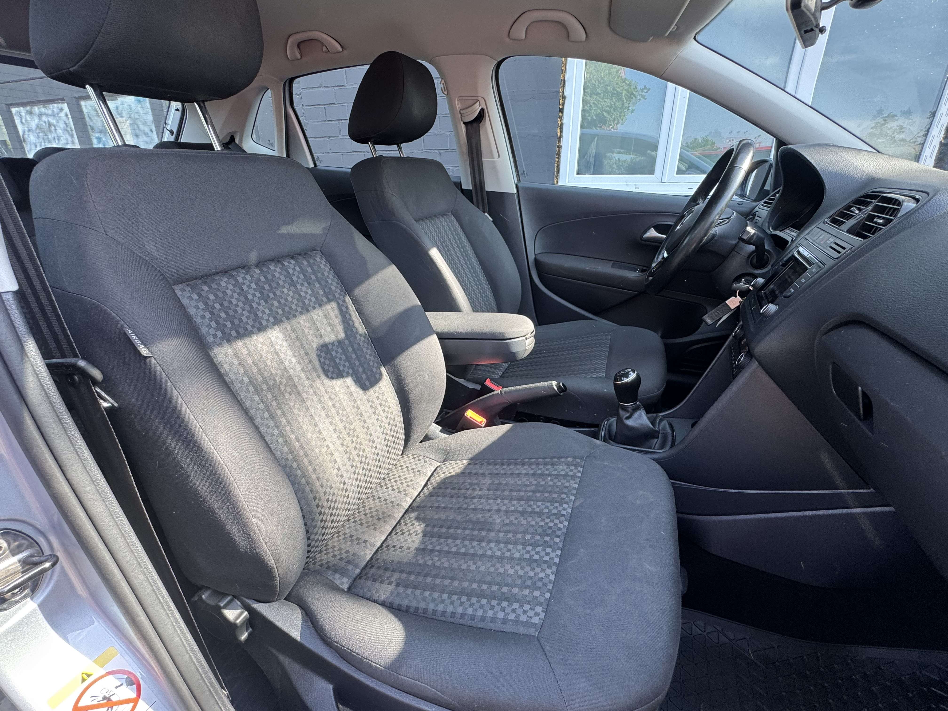 Volkswagen Polo Polo 1.0i Trendline*1 ER MAIN*FULL CARNET*PDC*GARANTIE DE 12 MOIS
