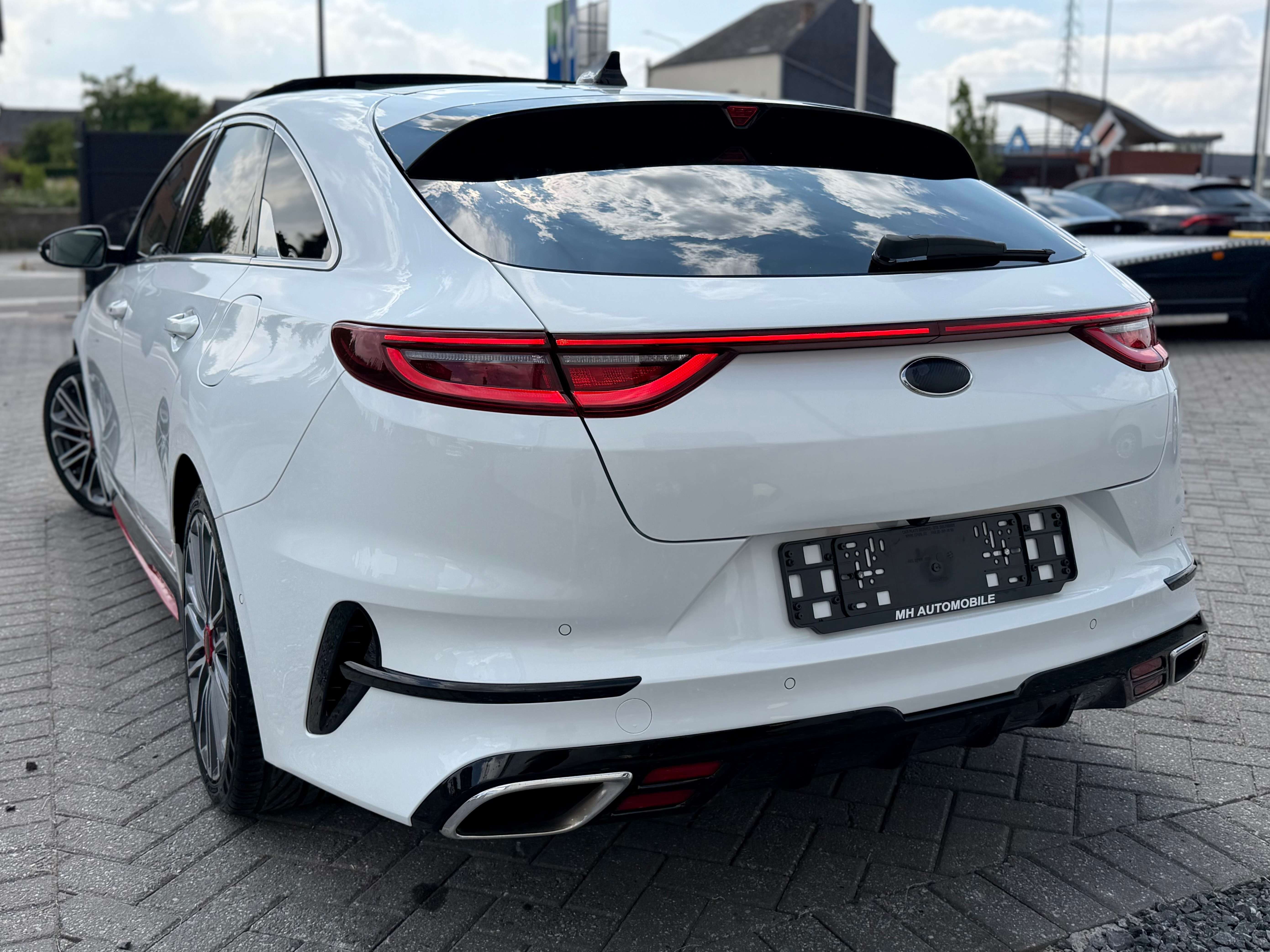 Kia ProCeed / pro_cee'd GT 1.6 T-GDi GT DCT ISG
