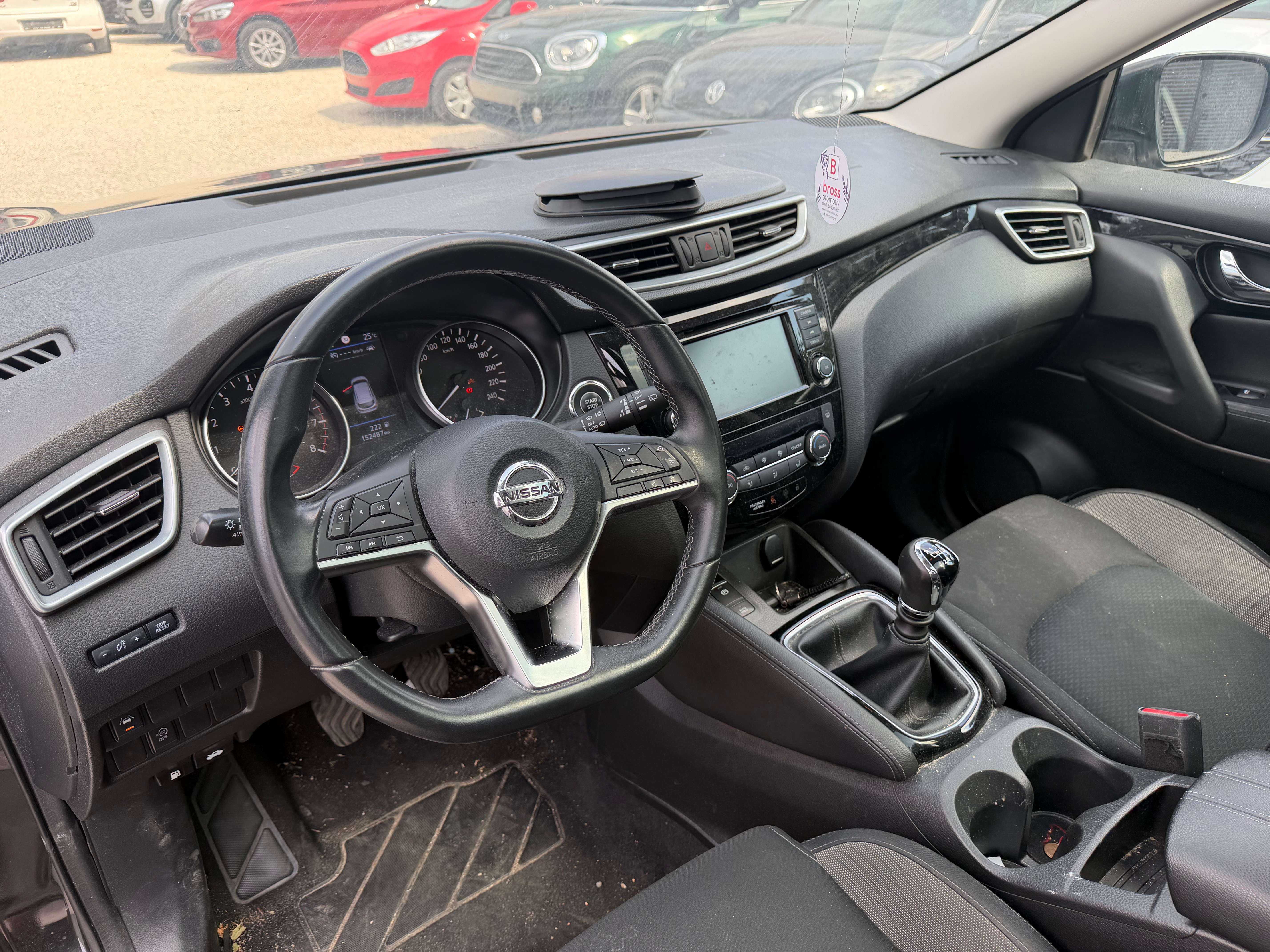 Nissan Qashqai Qashqai 1.3 DIG-T New Tekna ° TOIT PANO ° NAVI _ CAM 360 ° MOTEUR K.O !!! EXPORT MARCHAND