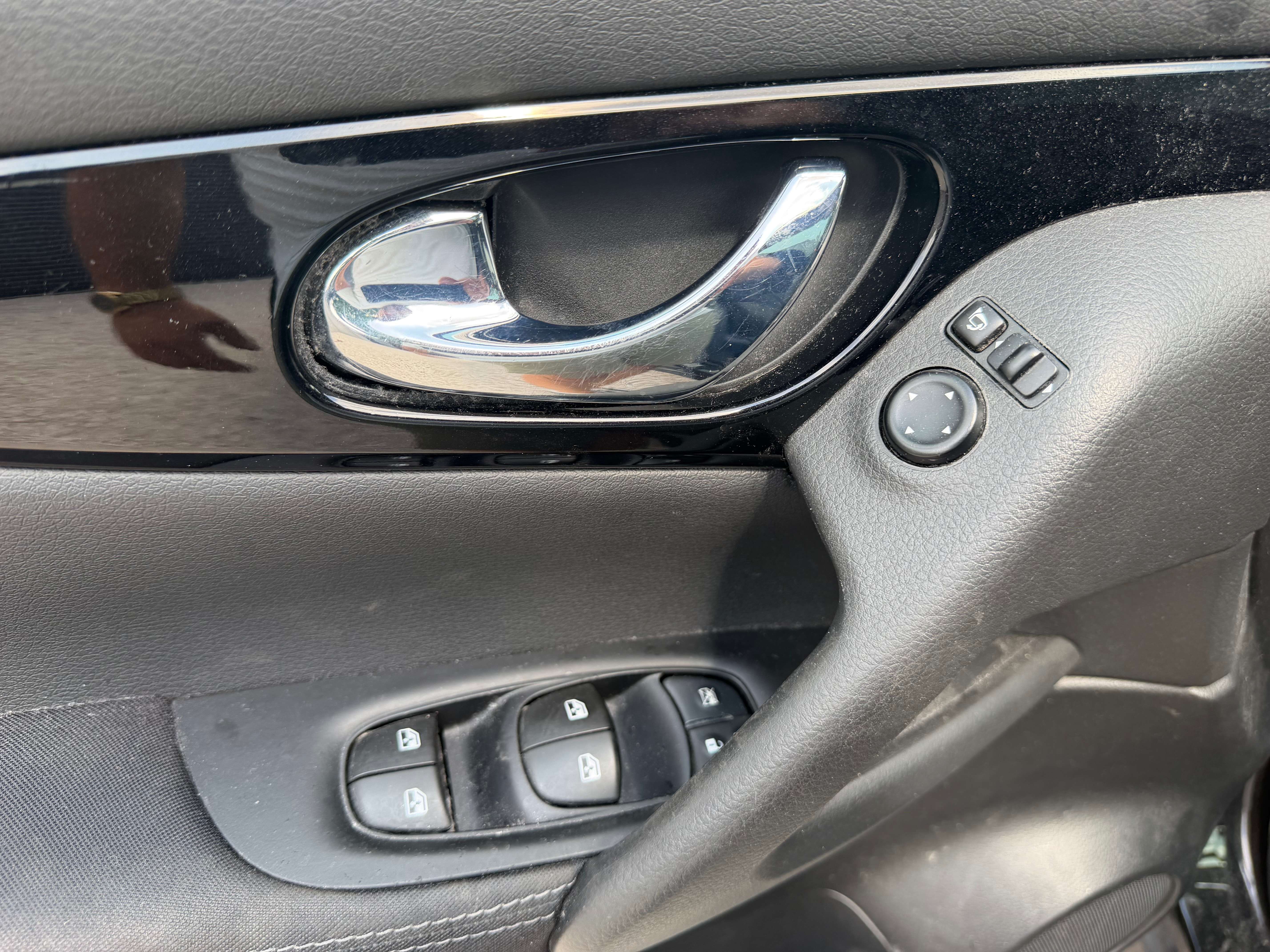 Nissan Qashqai Qashqai 1.3 DIG-T New Tekna ° TOIT PANO ° NAVI _ CAM 360 ° MOTEUR K.O !!! EXPORT MARCHAND