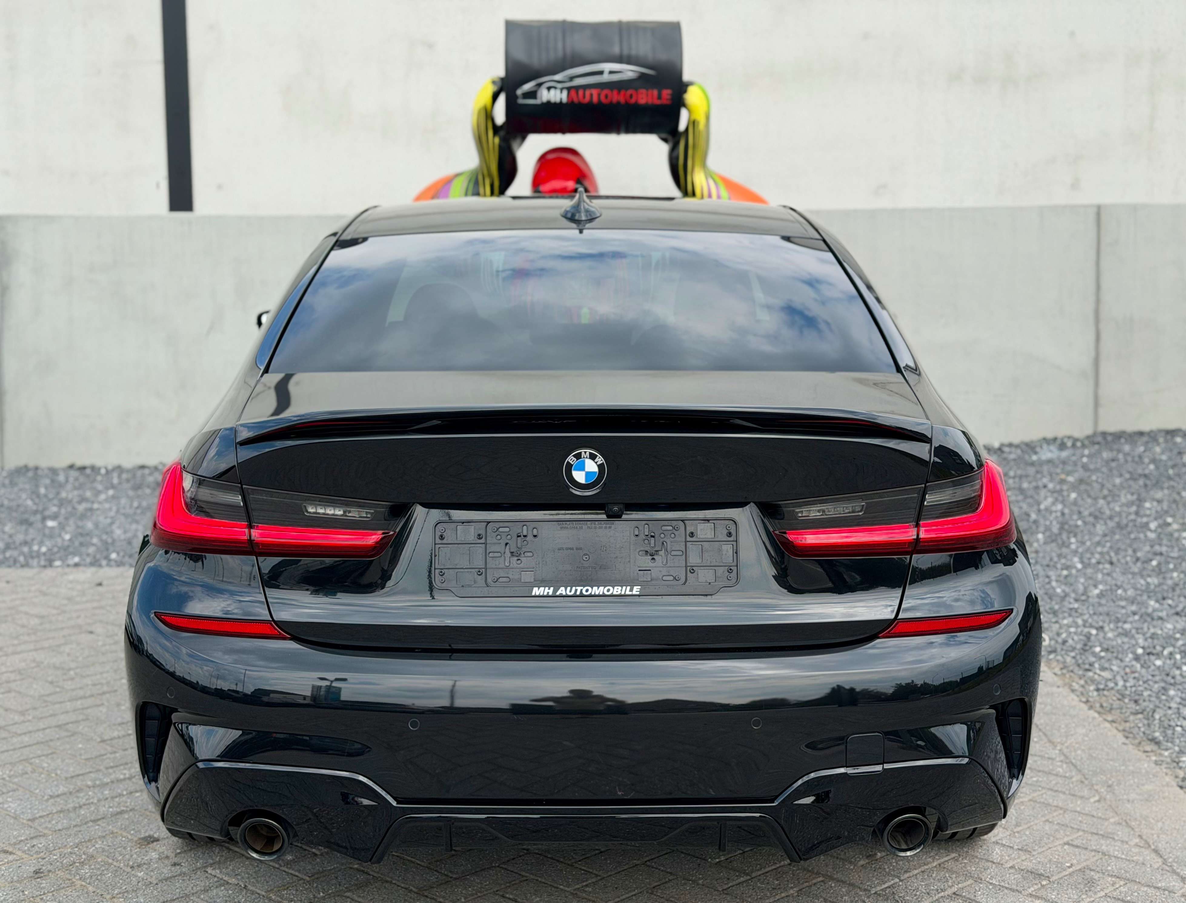 BMW 330 330eA PHEV Pack M NETTO 26.405€