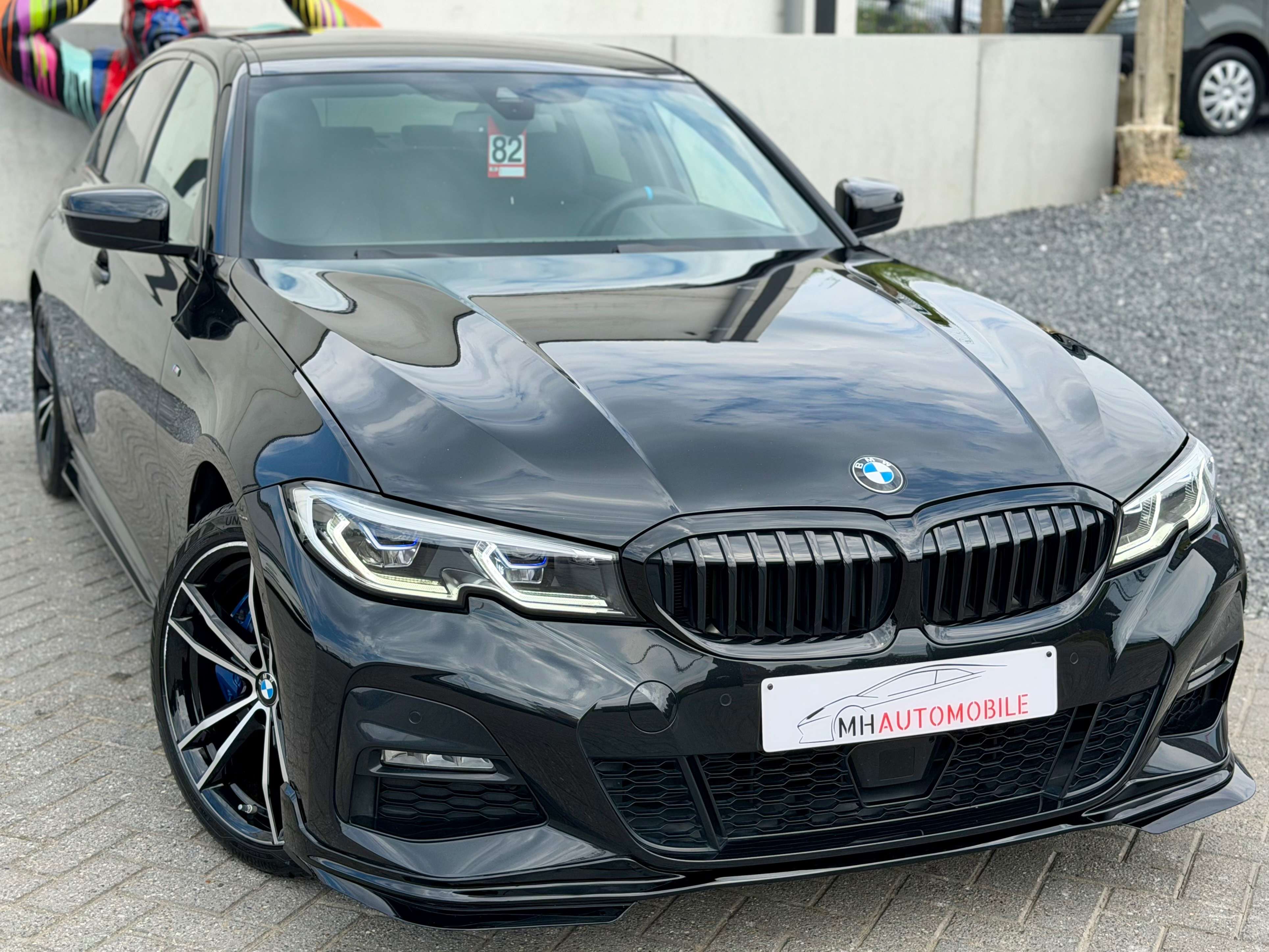 BMW 330 330eA PHEV Pack M NETTO 26.405€