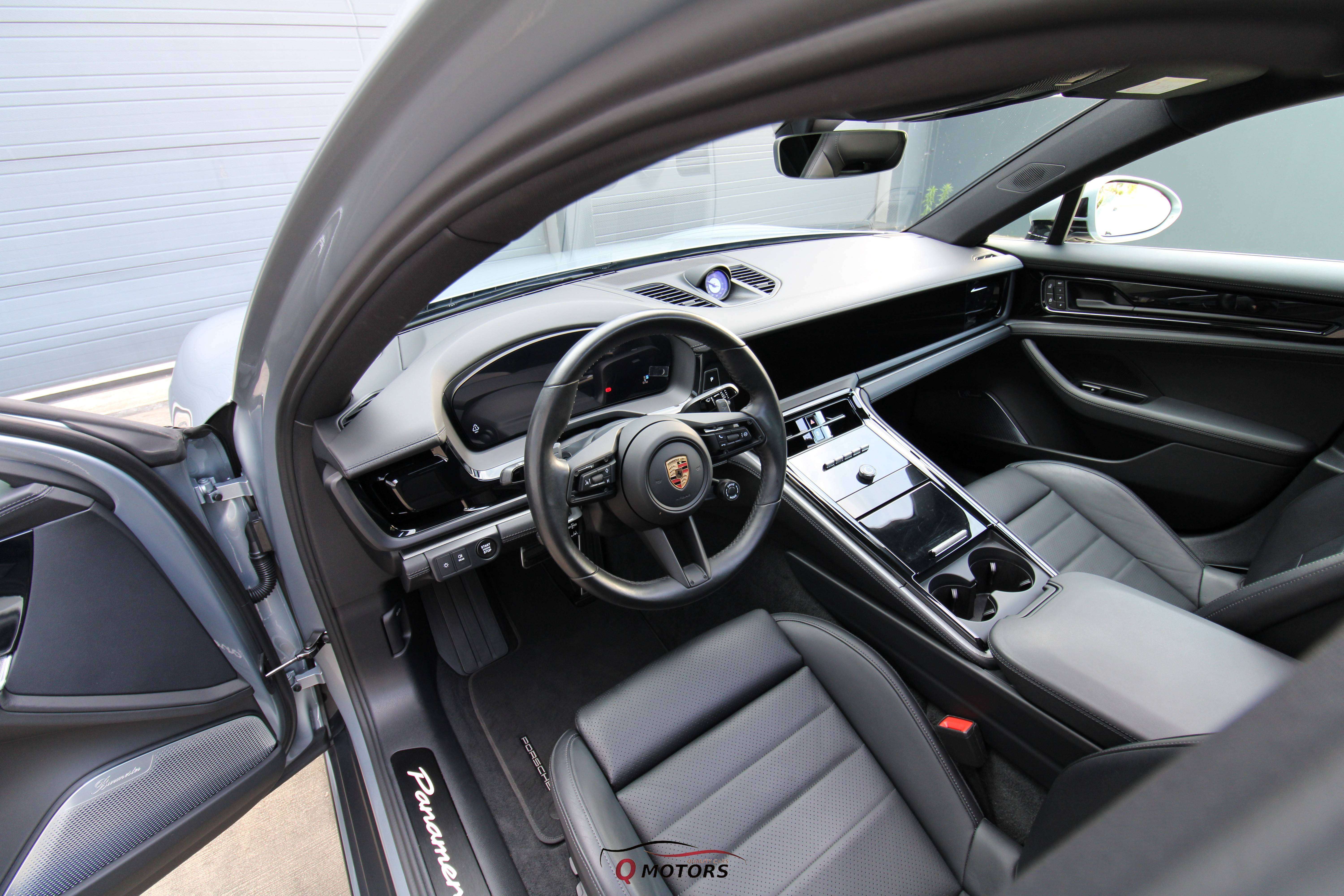 Porsche Panamera 4 E-Hybrid-LIFT-PANO-BURMESTER-360-ACC-SOFTCLOSE-LED
