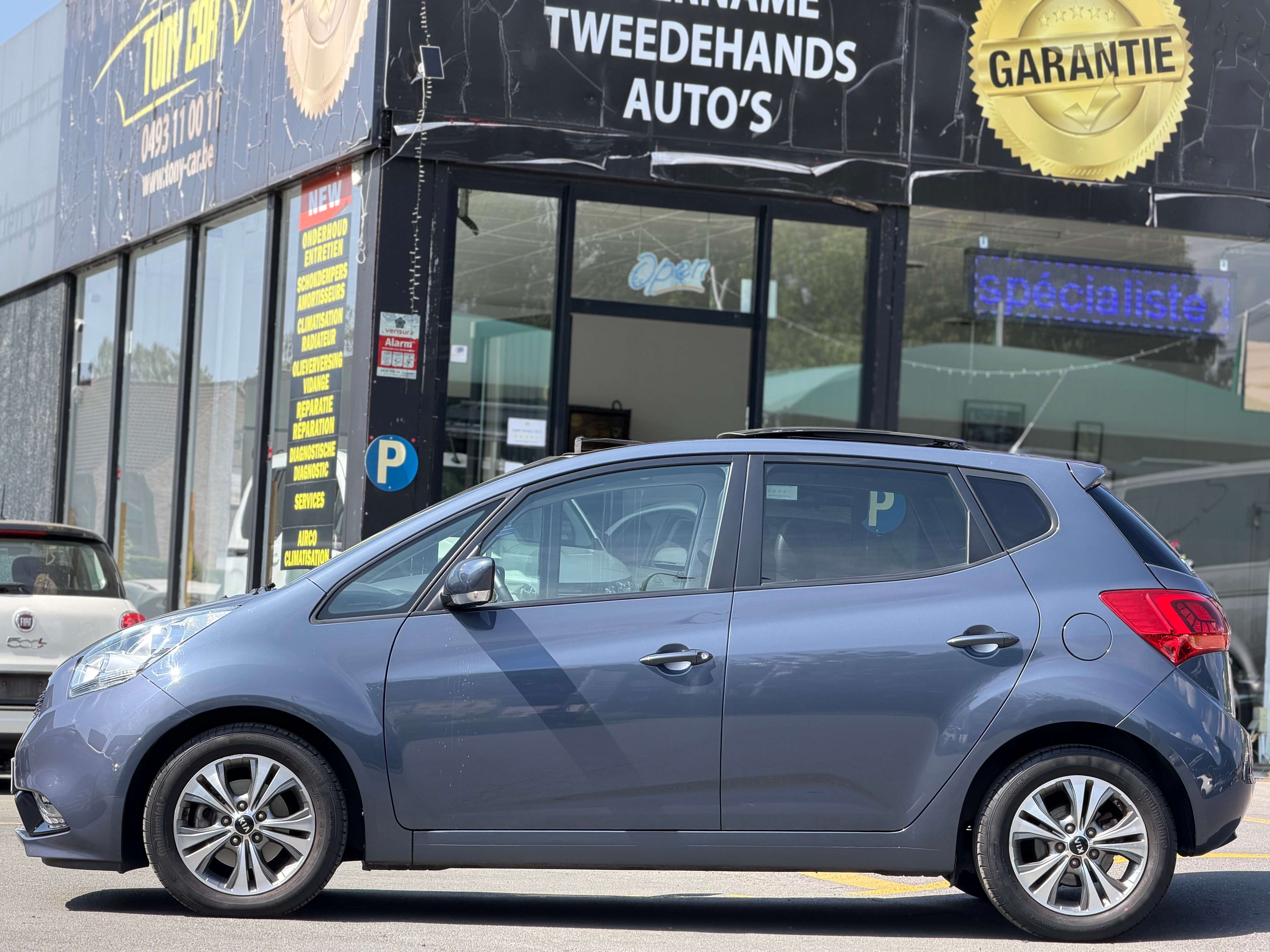 Kia Venga Boîte auto 1.6i*NAVI*CAMERA*PANO*BT*USB*
