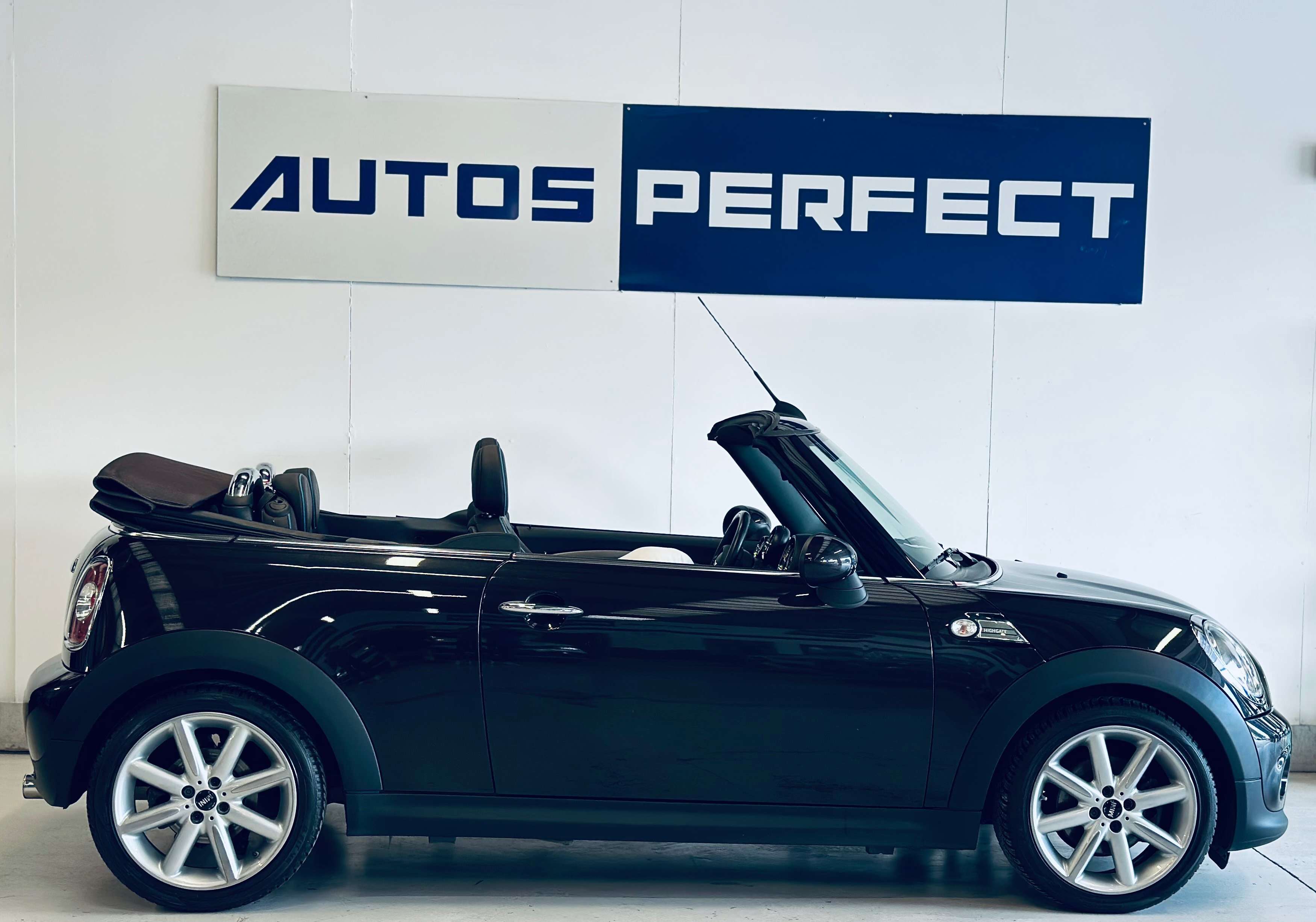 MINI Cooper Cabrio 1.6i PDC BLUETOOTH NAVI CLIM LIM MODE SPORT CUIR JA17