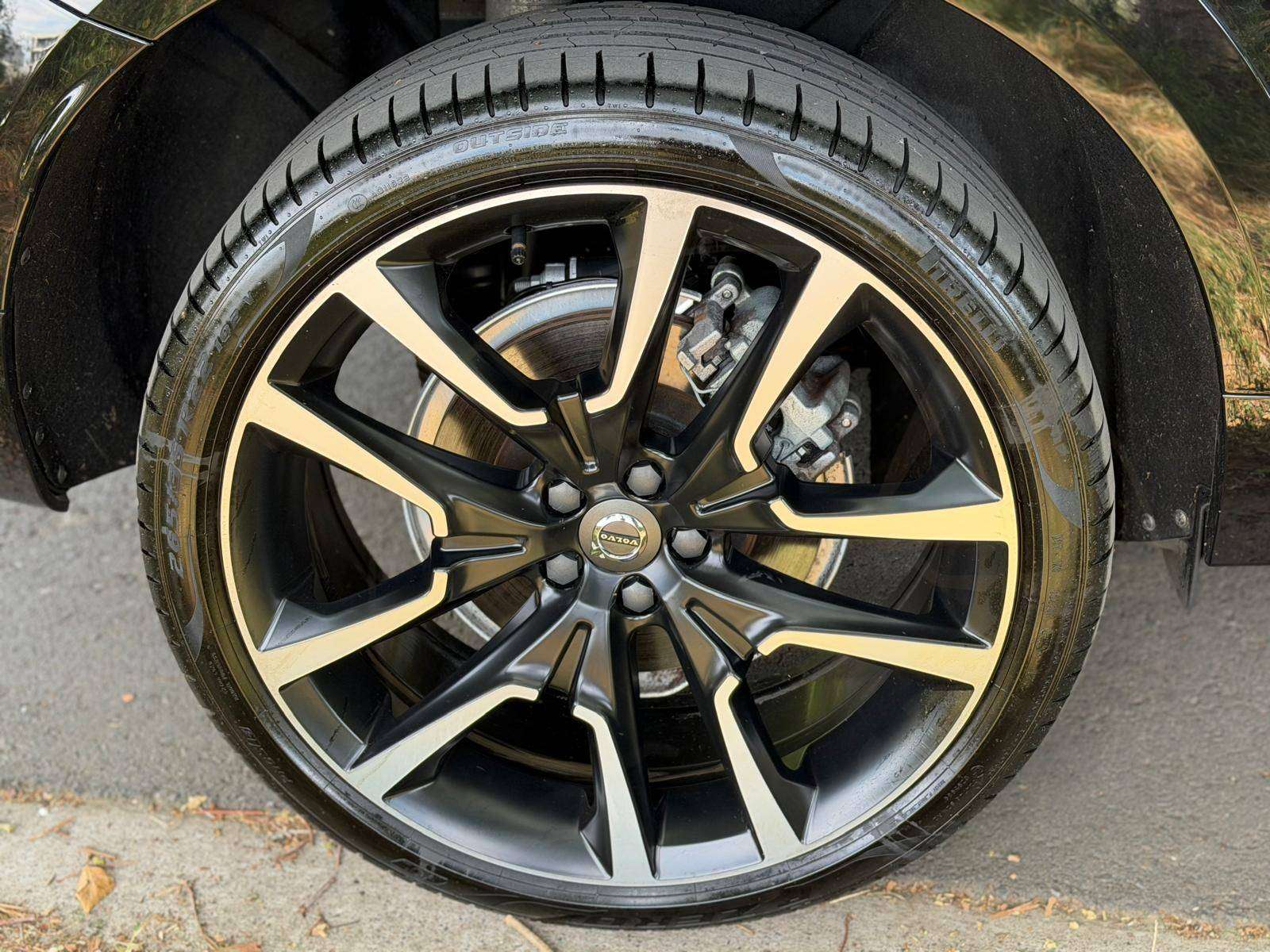 Volvo XC60 2.0 T8 PHEV AWD - Ultimate - Full Option - 228KW