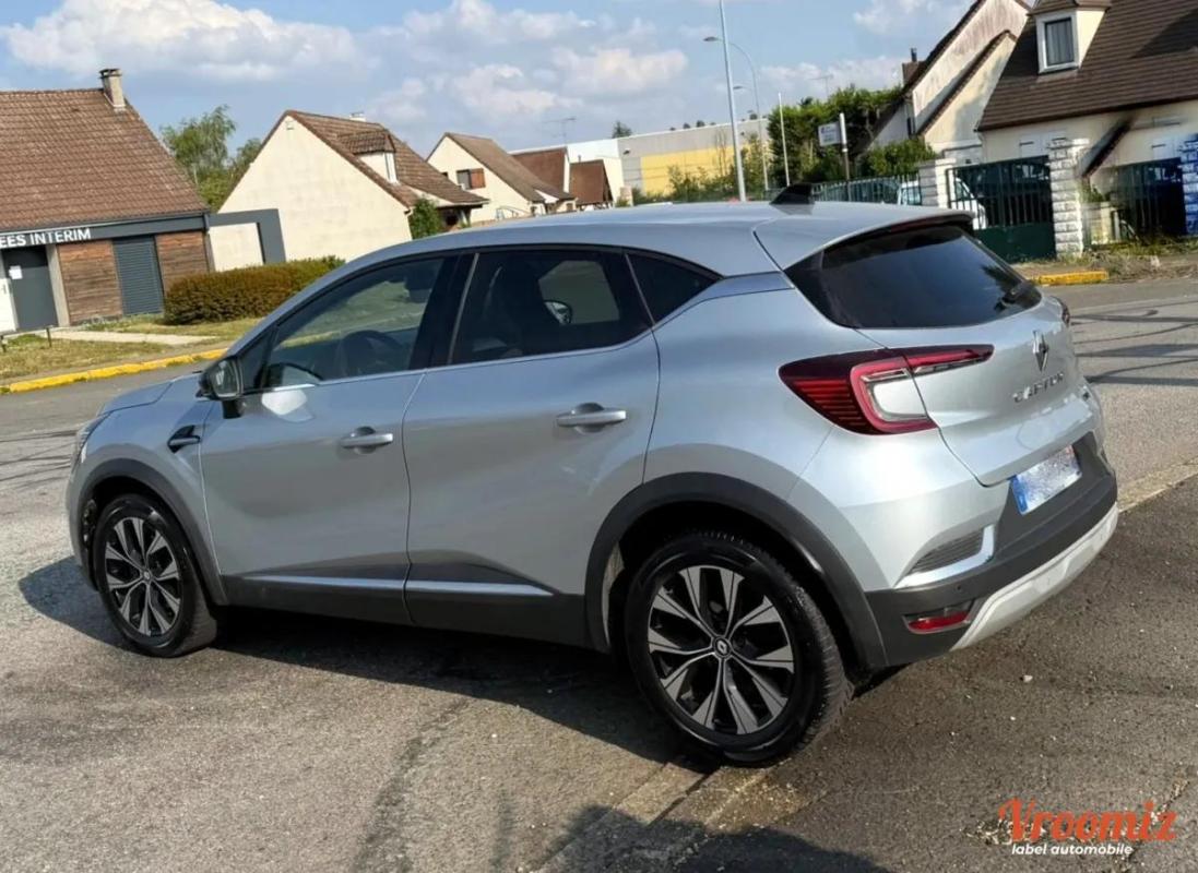 Renault Captur Techno 1.6 E-TECH 145CV BVA6 12500HT 10/2023